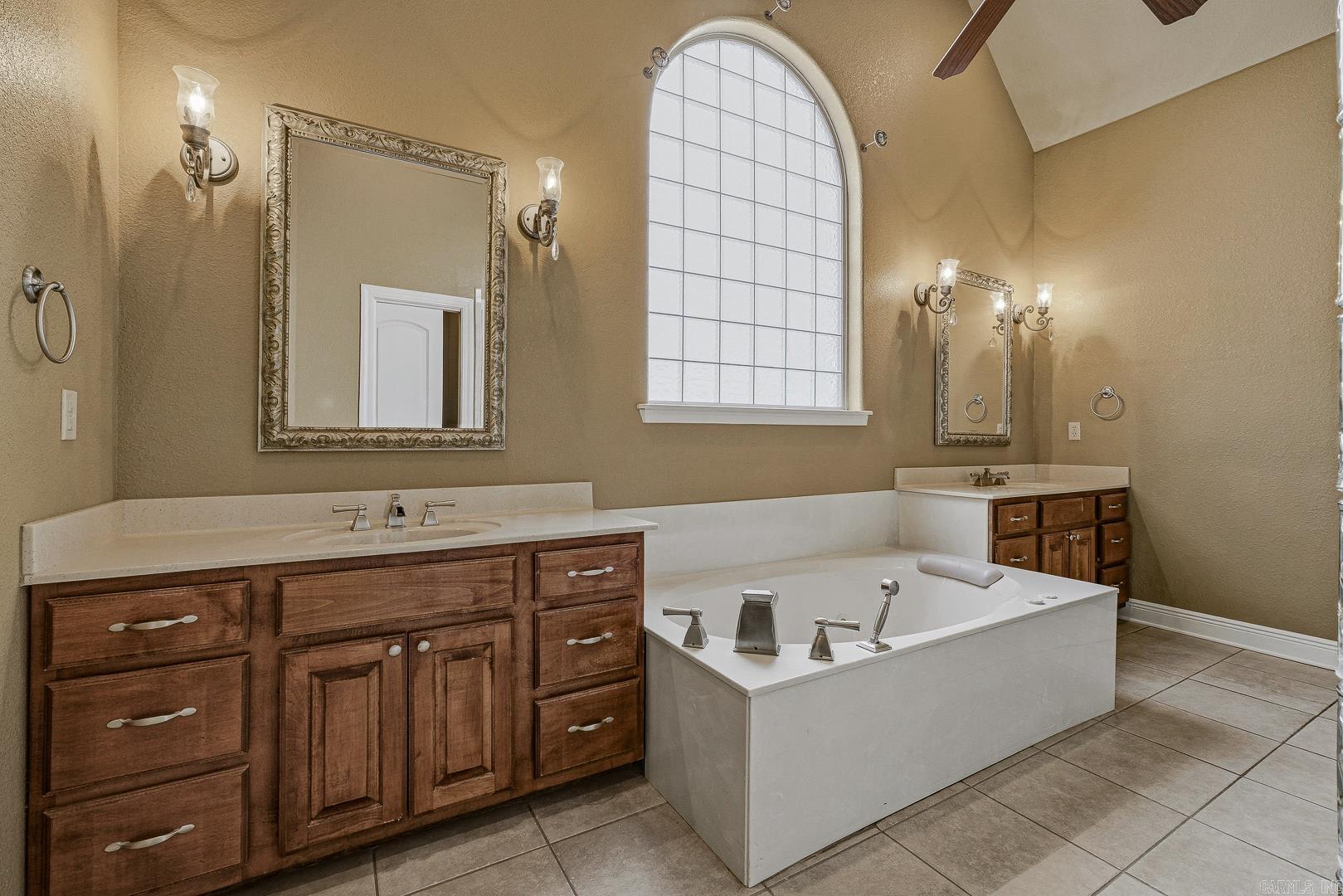 12 Victor  Paragould, AR