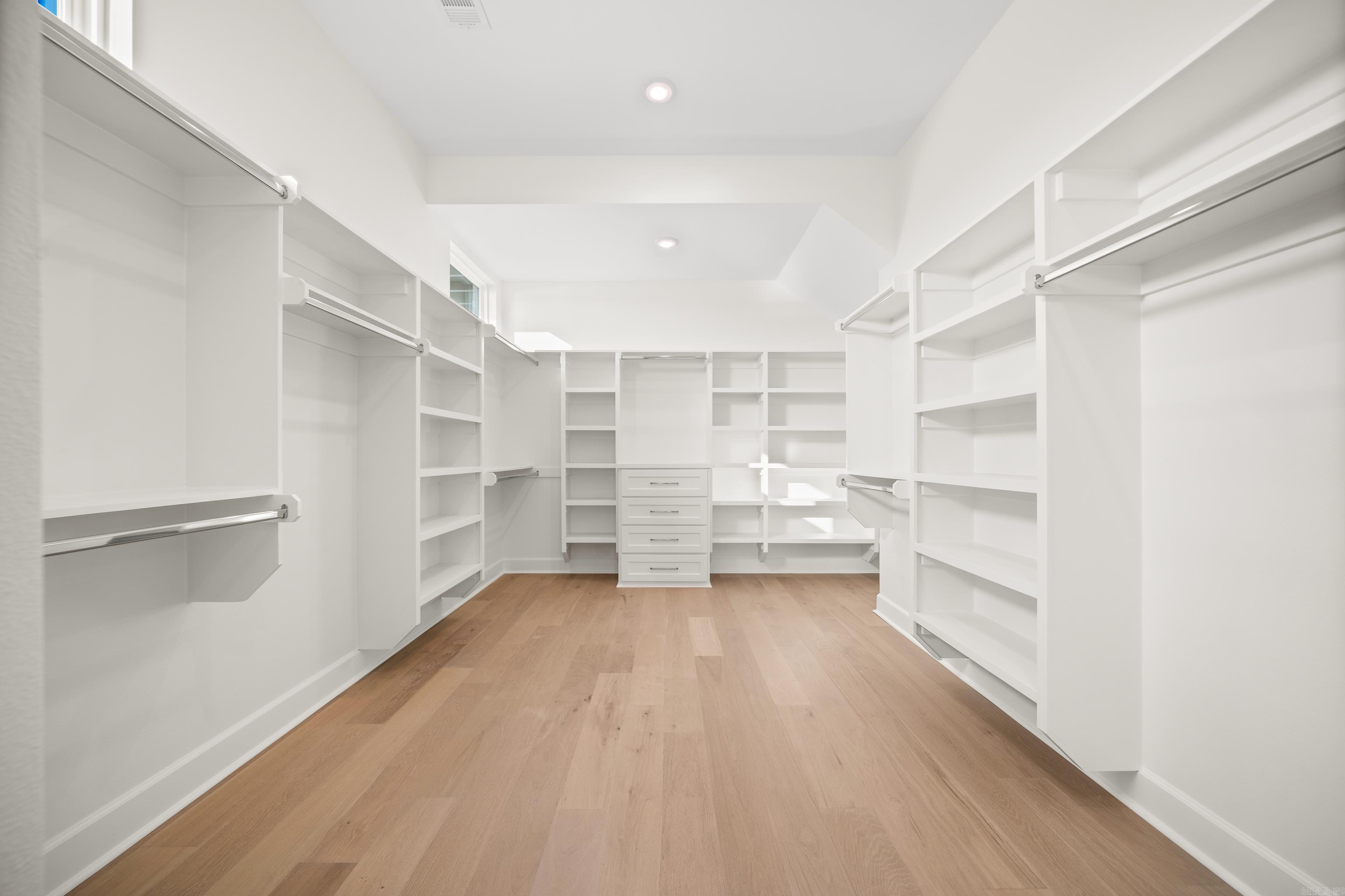 231 Post Point Hot Springs, AR 71913