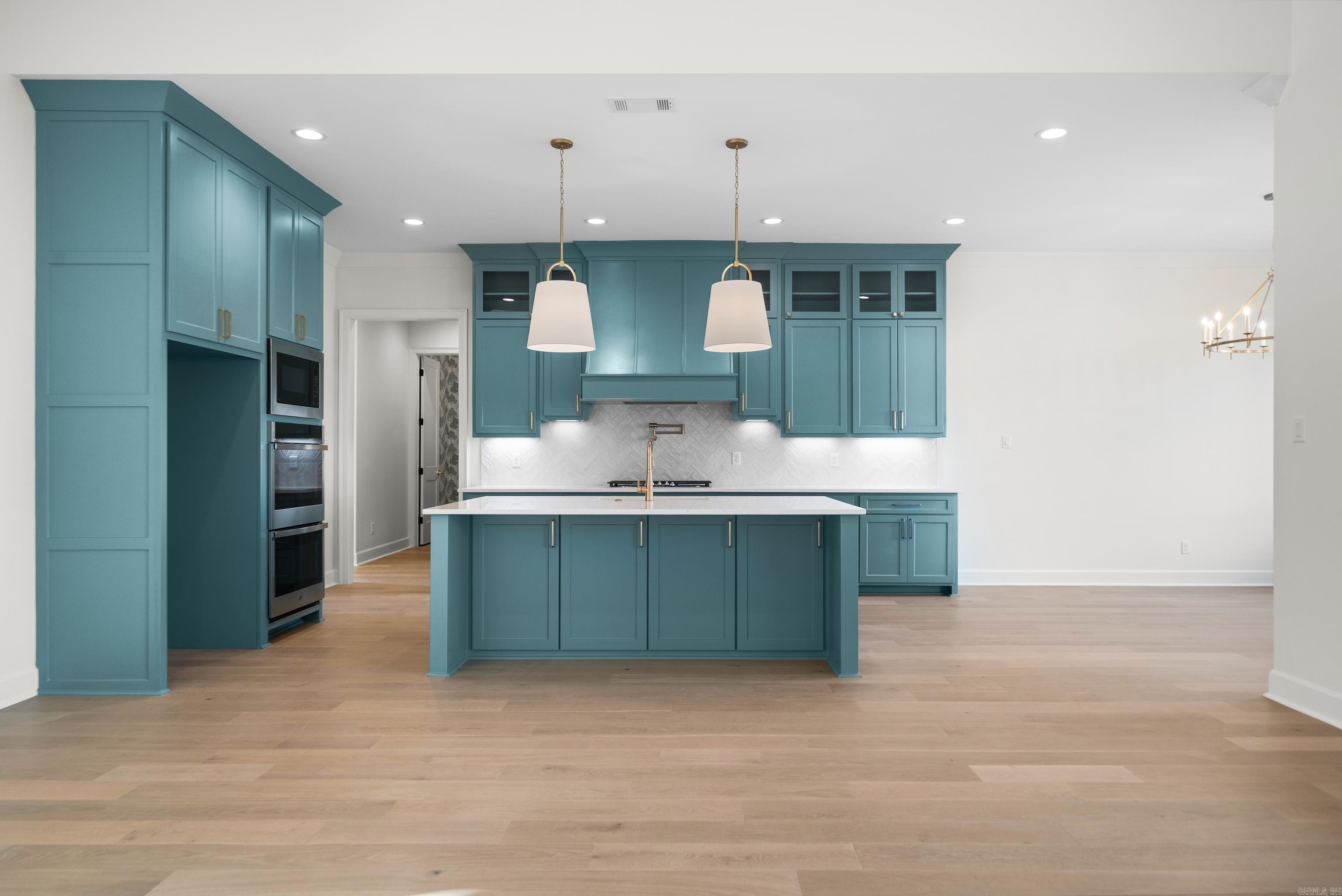 231 Post Point Hot Springs, AR 71913