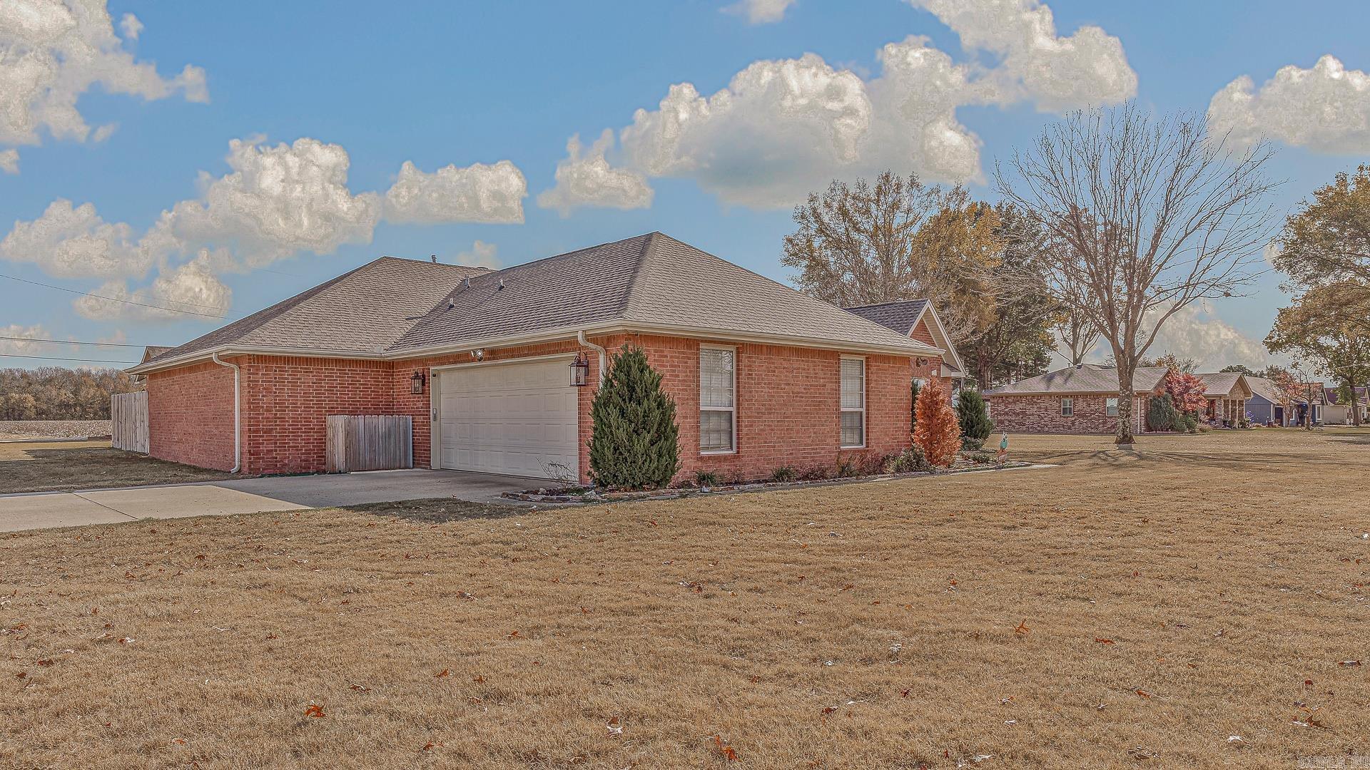 114 Cedar  Lake City, AR