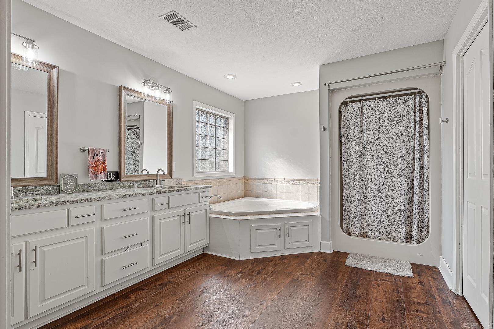 114 Cedar  Lake City, AR