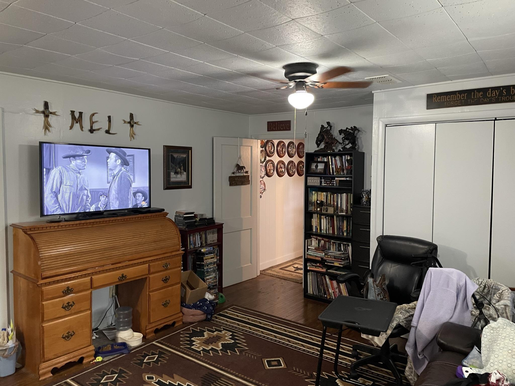 5918 HWY 8 EAST  Mena, AR