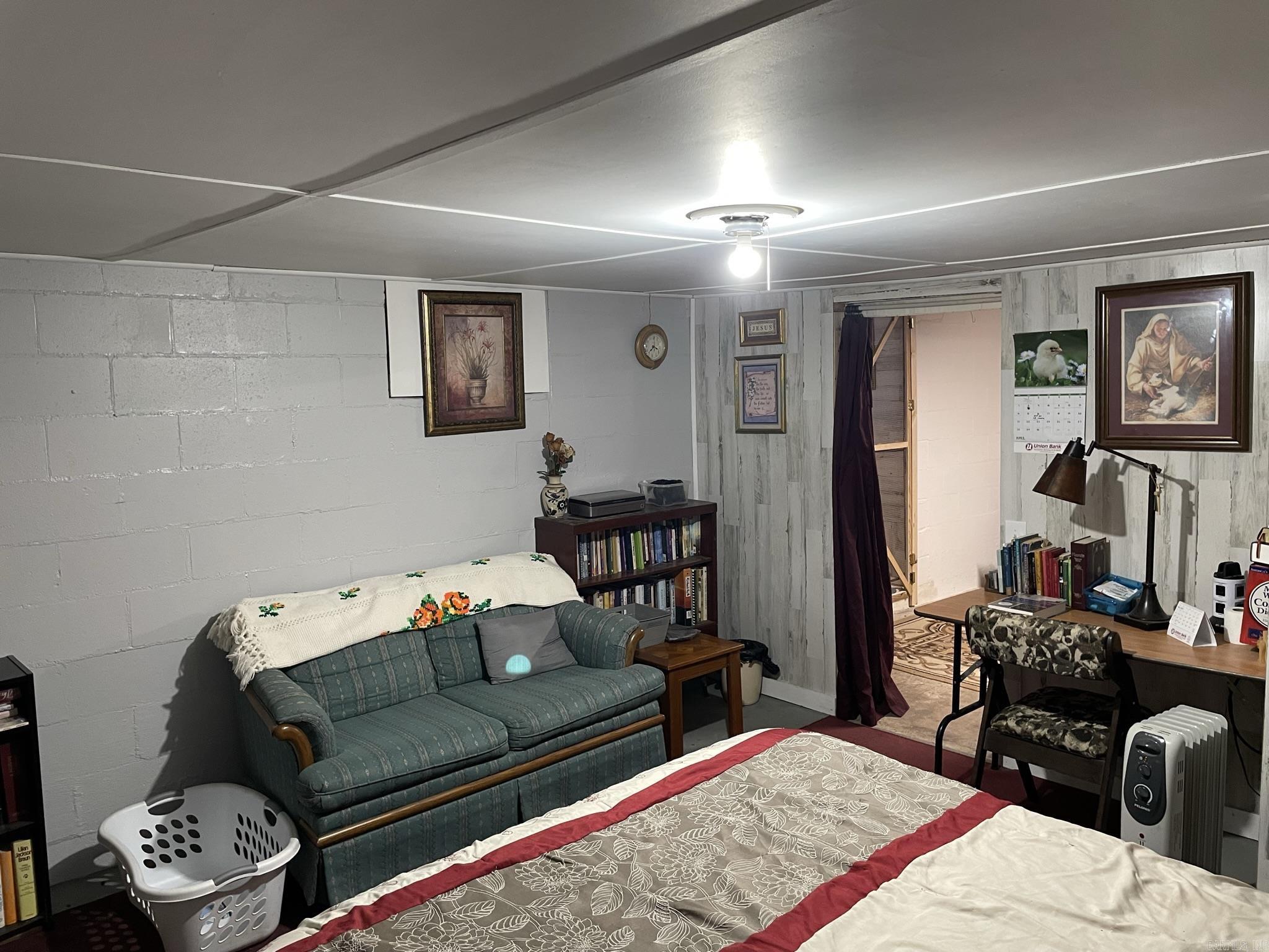 5918 HWY 8 EAST  Mena, AR