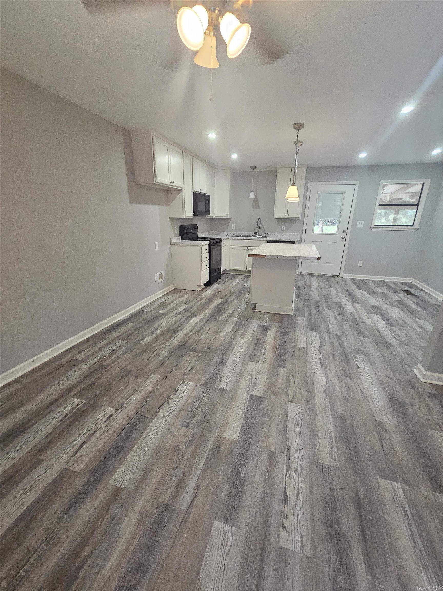 14807 Sweetgum Dr. Apt. B  Alexander, AR