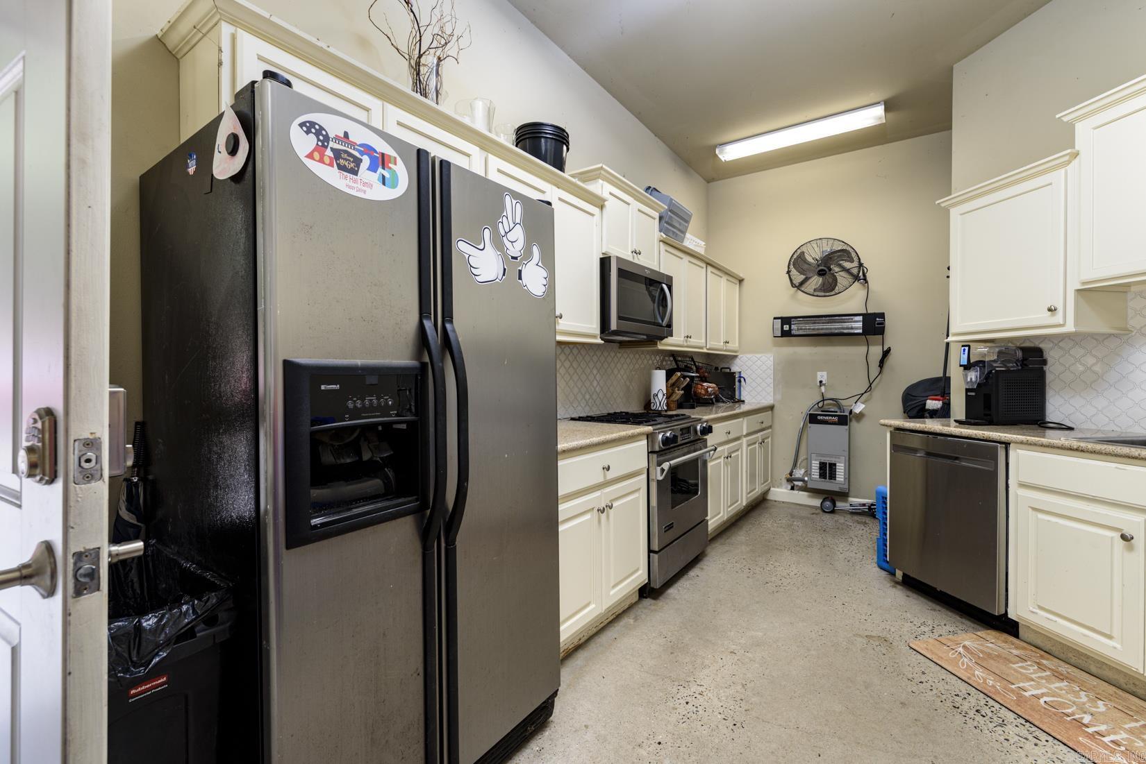 23 CANYON RIDGE COURT  Little Rock, AR