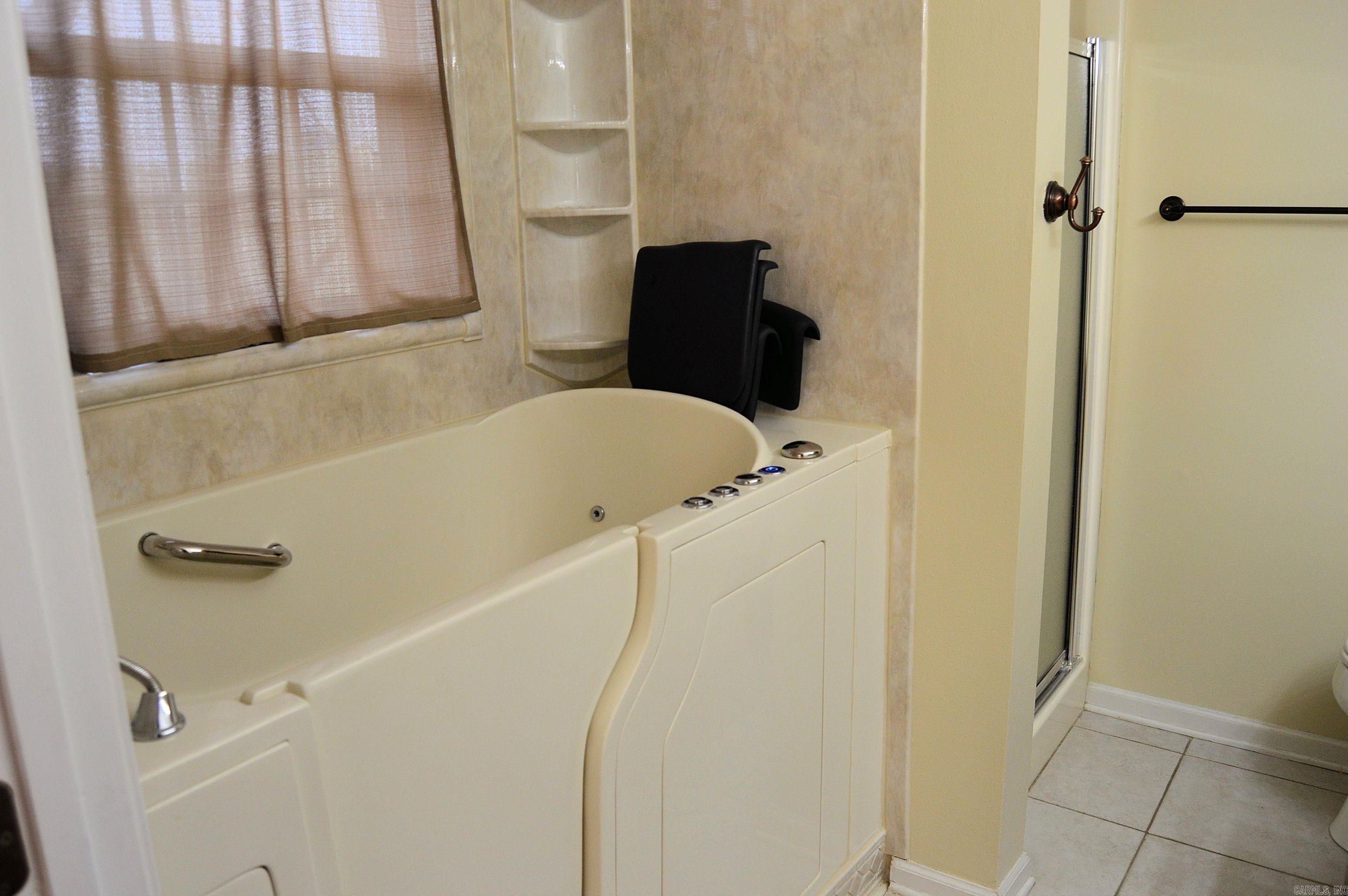 2501 Mount Vernon  Benton, AR