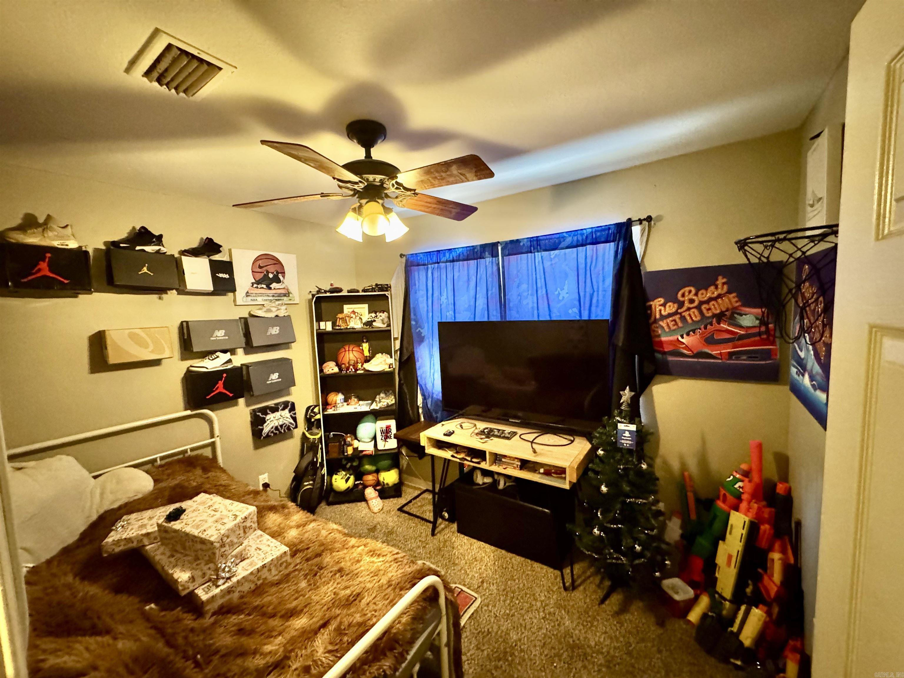 604 Frances Cove Apts. A-D 606 Frances Cove Apts A-B, 594 White Water Dr. A-B Mountain View, AR