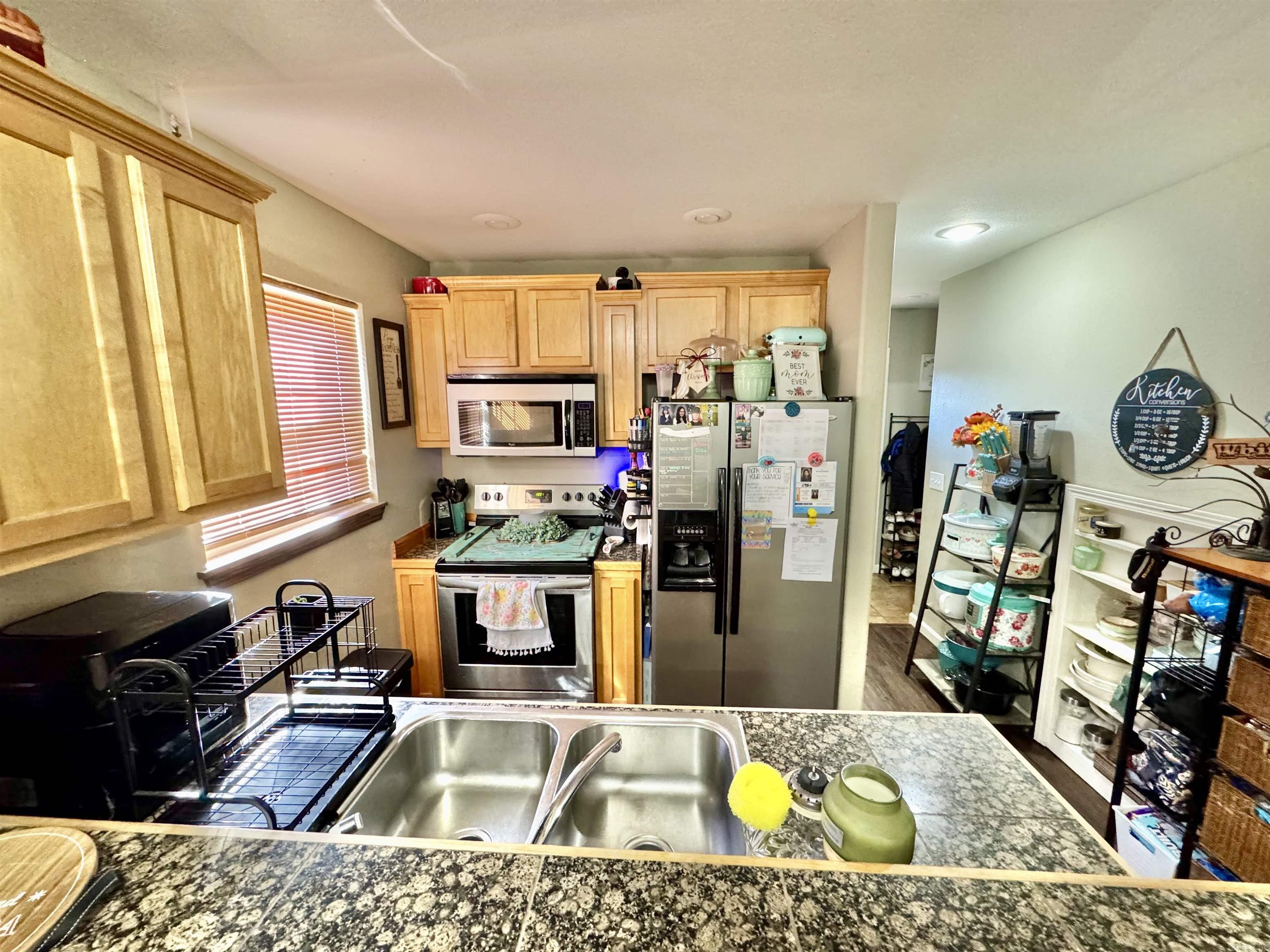 604 Frances Cove Apts. A-D 606 Frances Cove Apts A-B, 594 White Water Dr. A-B Mountain View, AR