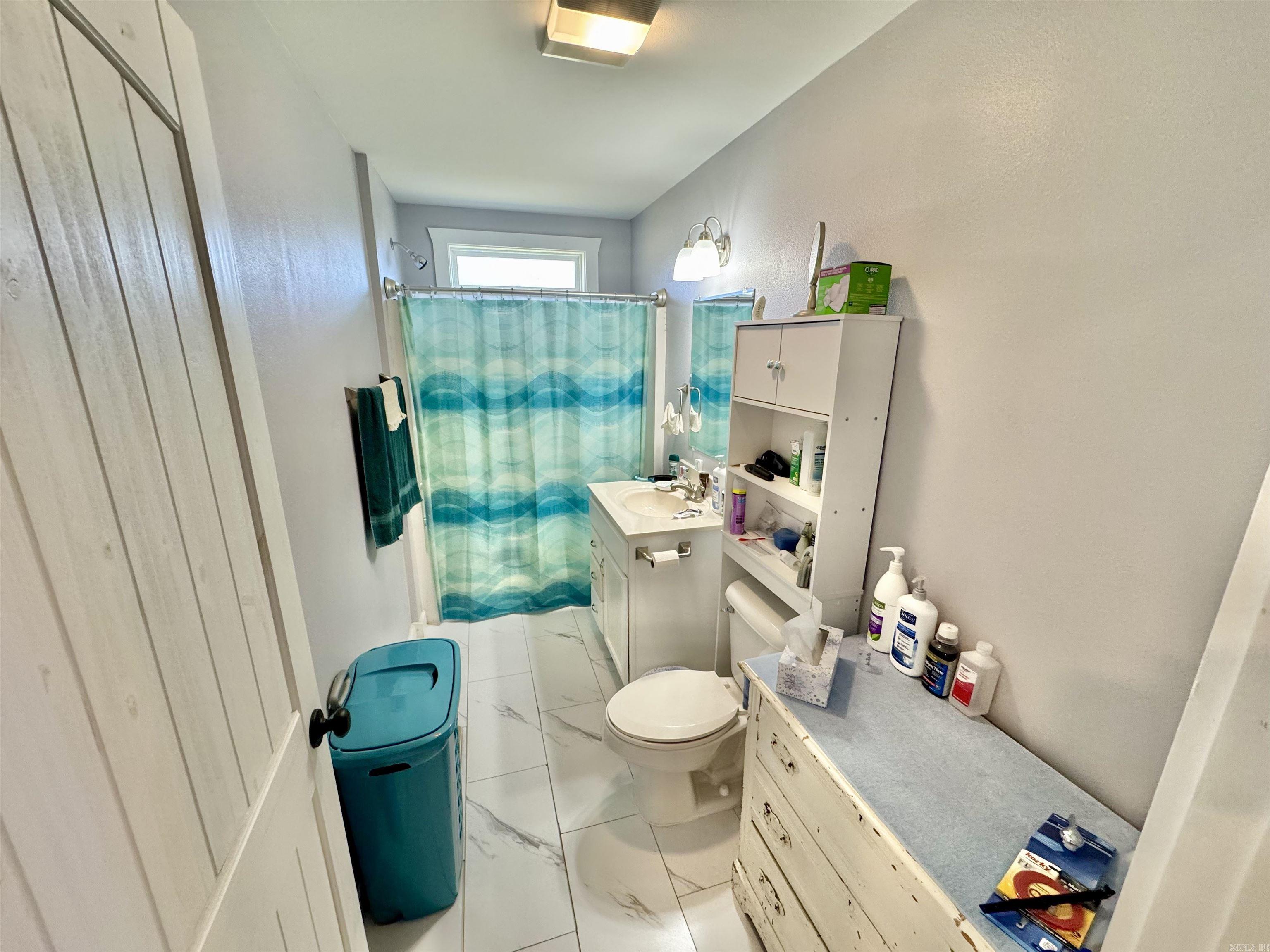 604 Frances Cove Apts. A-D 606 Frances Cove Apts A-B, 594 White Water Dr. A-B Mountain View, AR