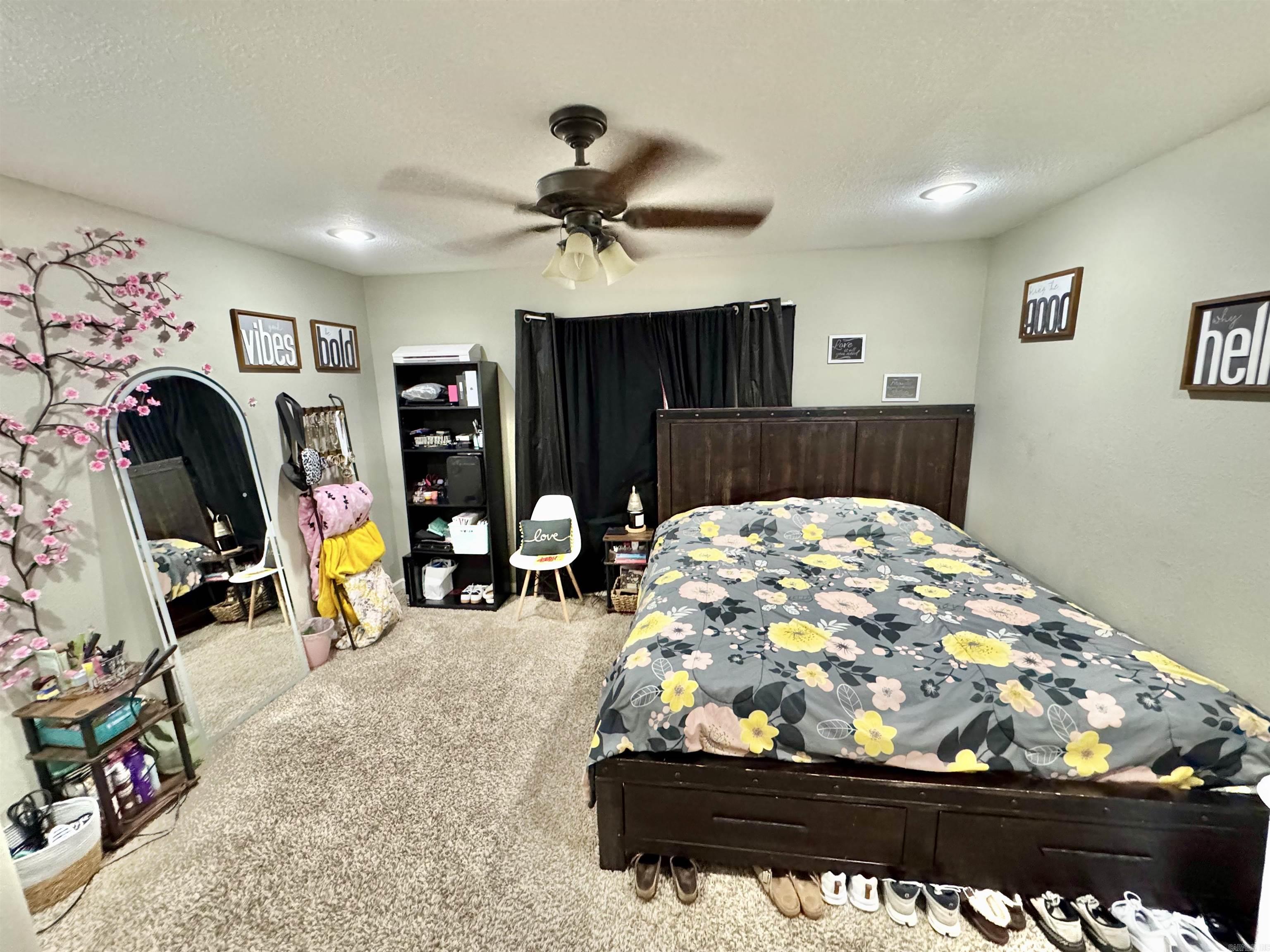 604 Frances Cove Apts. A-D 606 Frances Cove Apts A-B, 594 White Water Dr. A-B Mountain View, AR