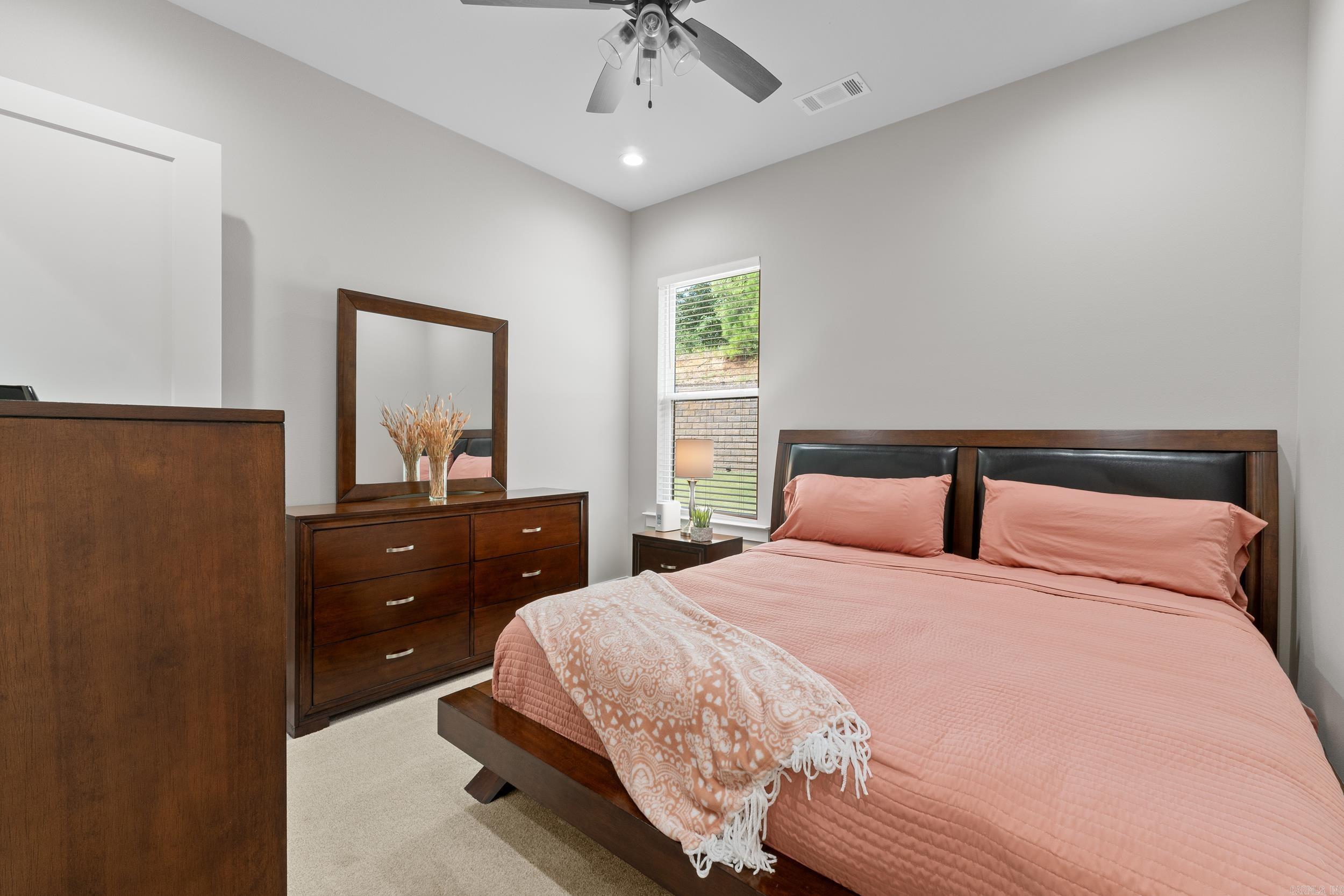 7717 S Shoreline  Benton, AR