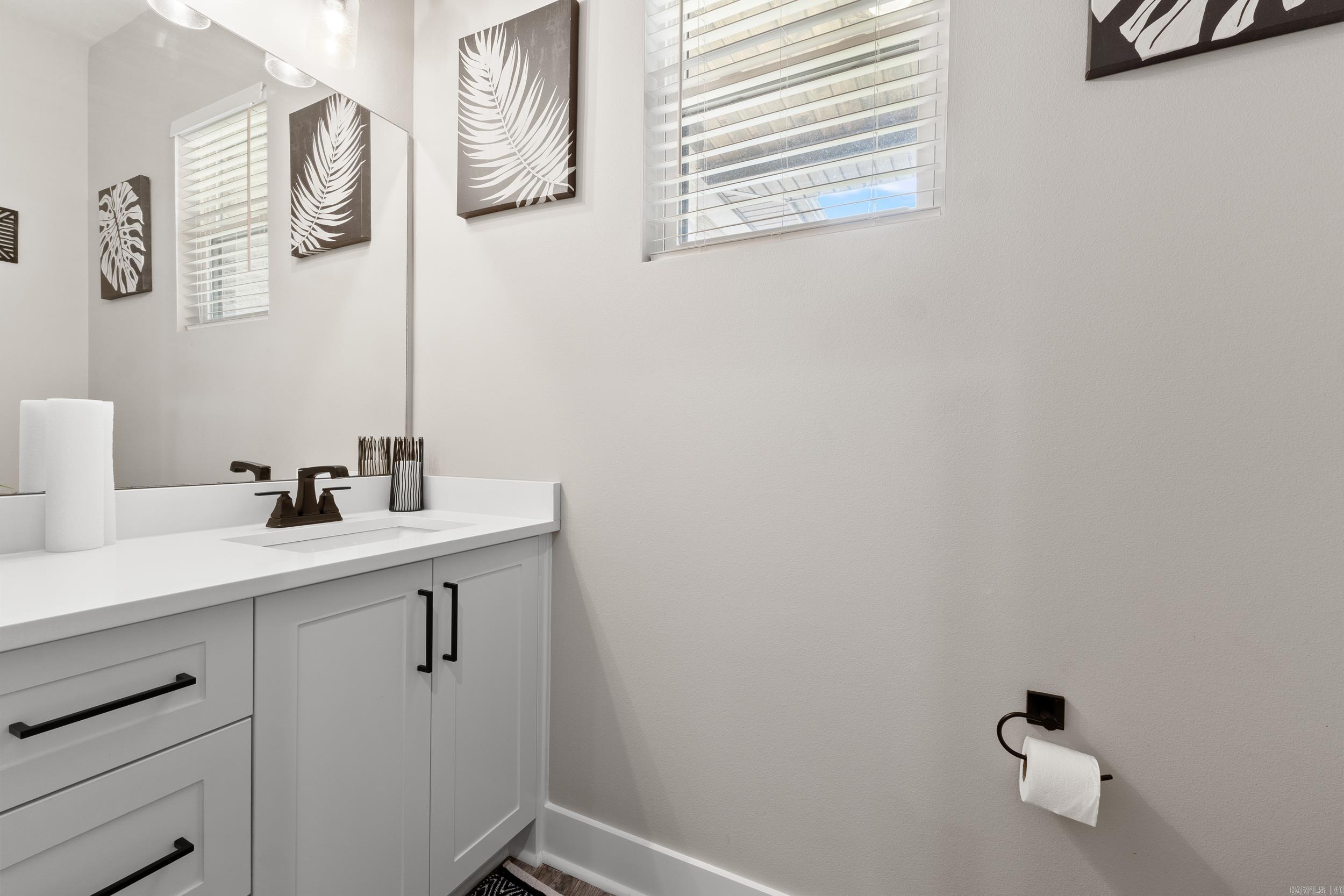 7717 S Shoreline  Benton, AR