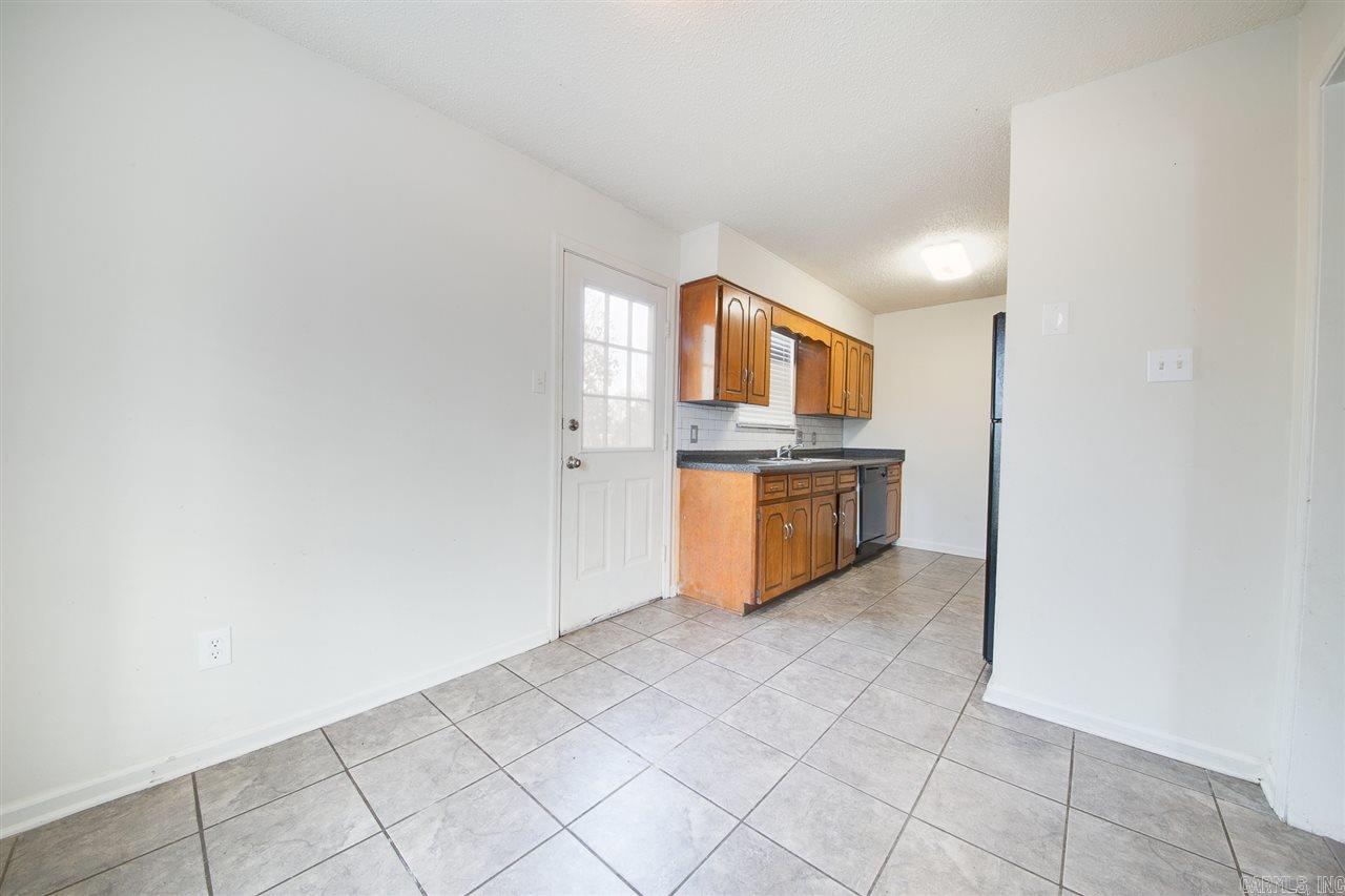 705 N Jackson  Cabot, AR