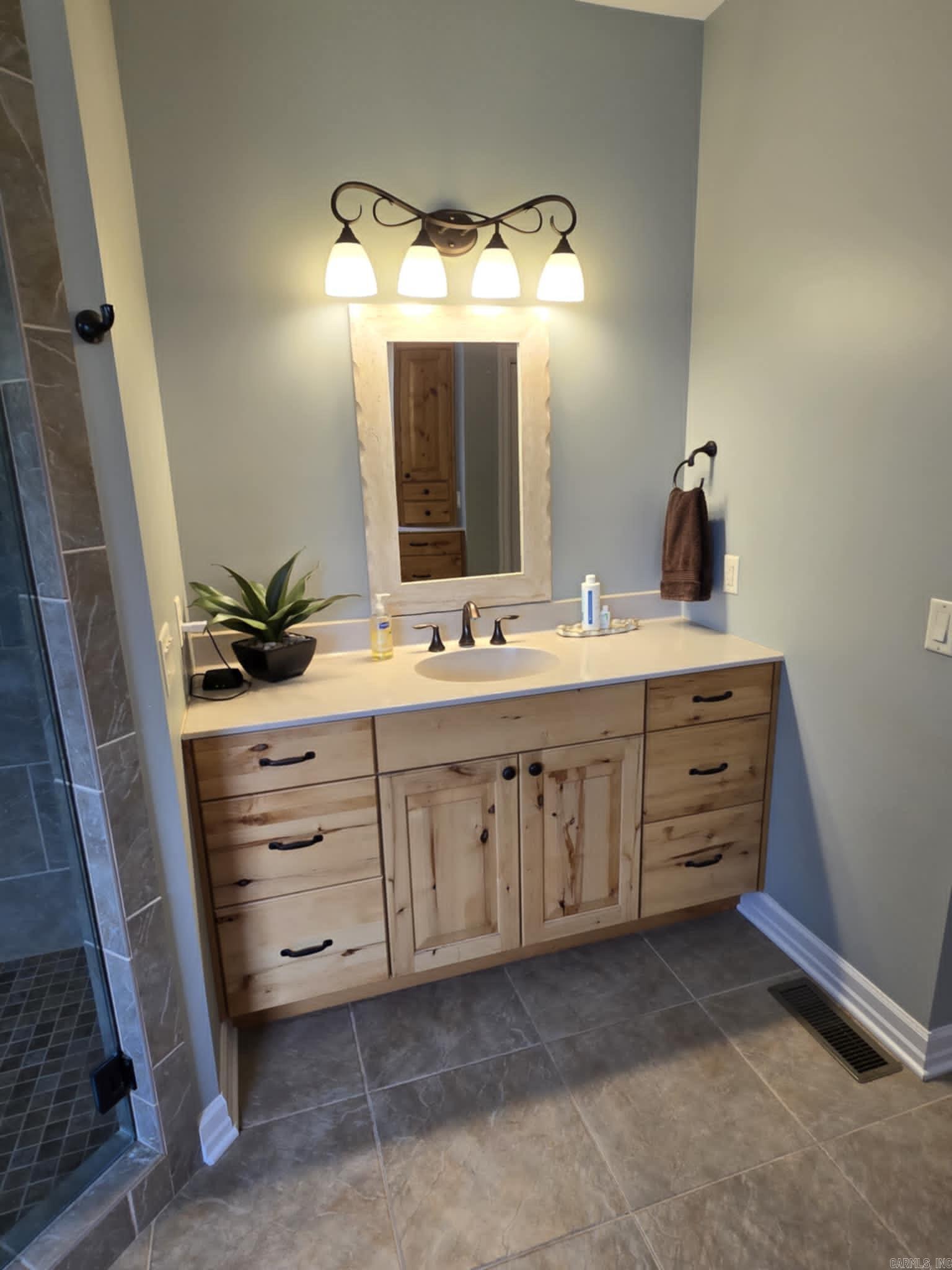 6633 Highway 201 S  Mountain Home, AR