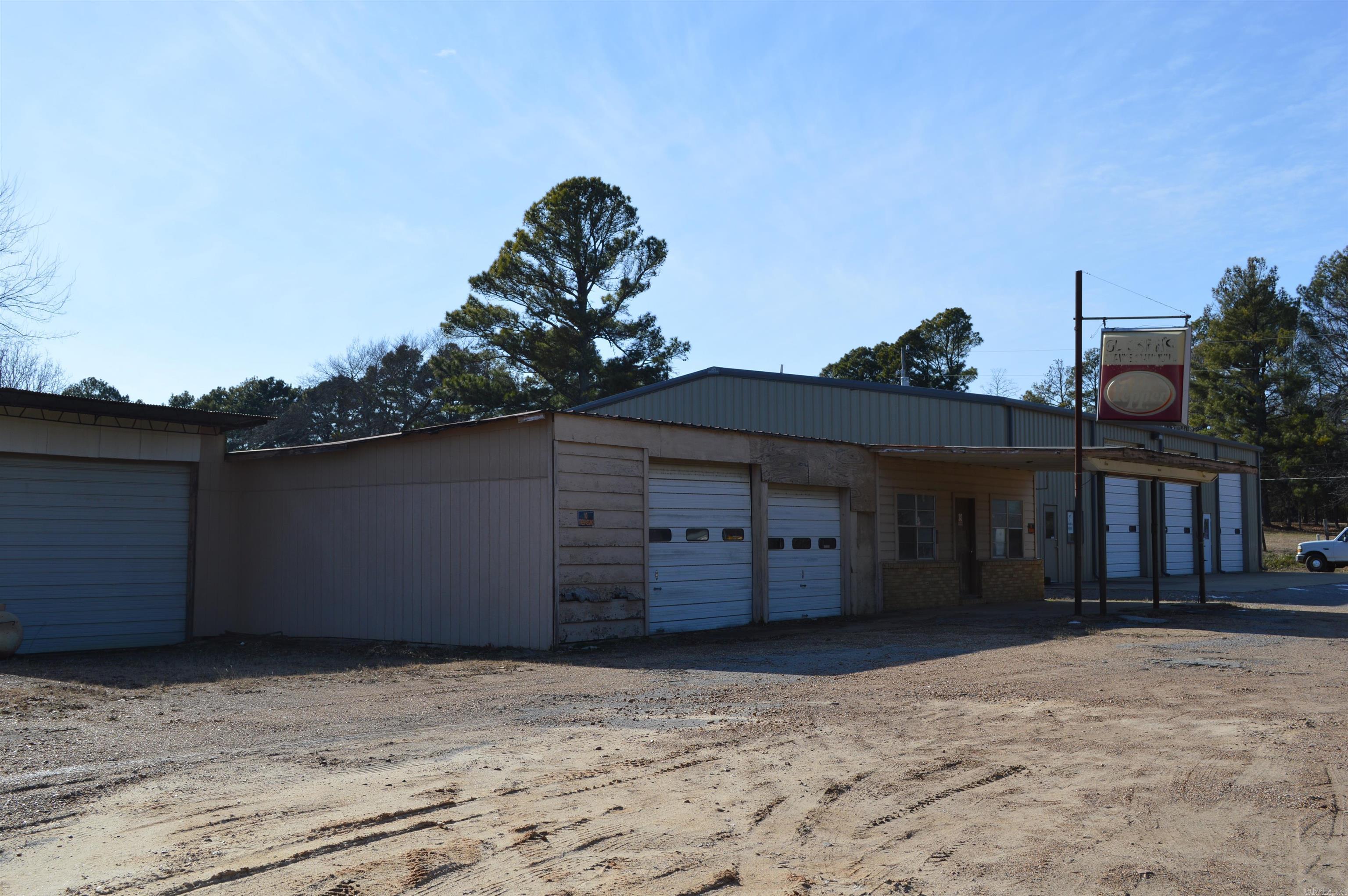 19520 E 14  Harrisburg, AR