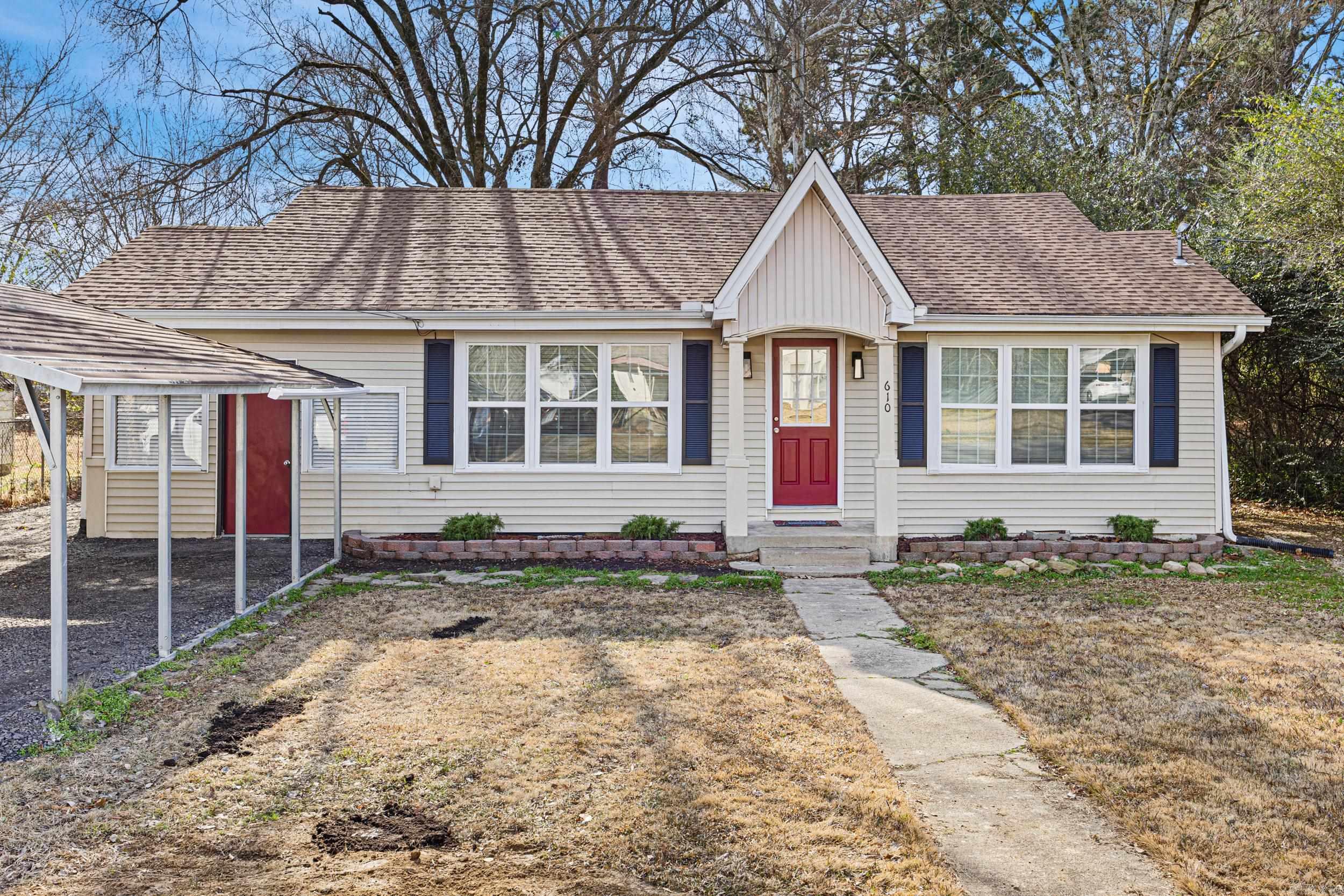 610 NE 2nd  Atkins, AR