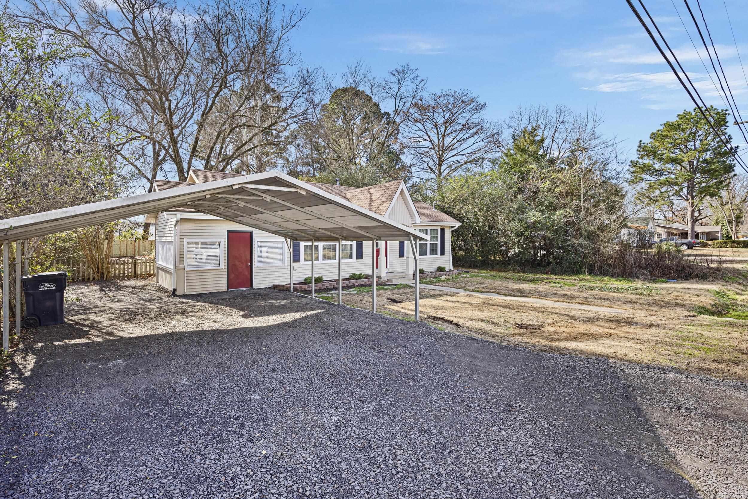 610 NE 2nd  Atkins, AR