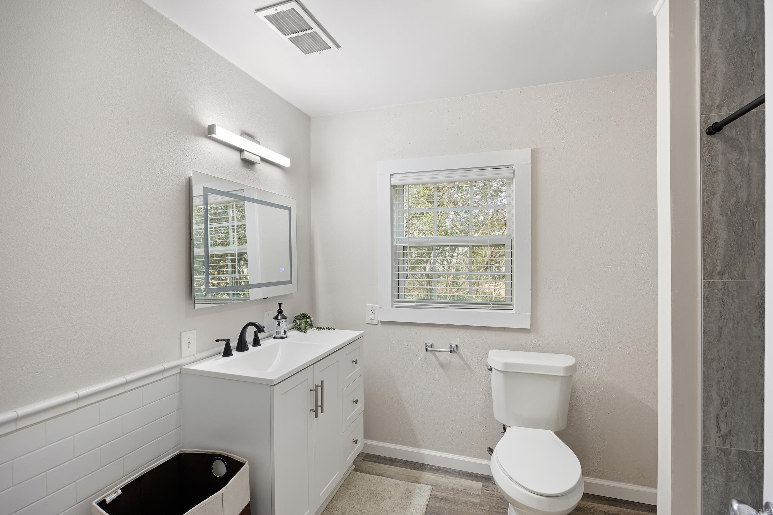 610 NE 2nd  Atkins, AR