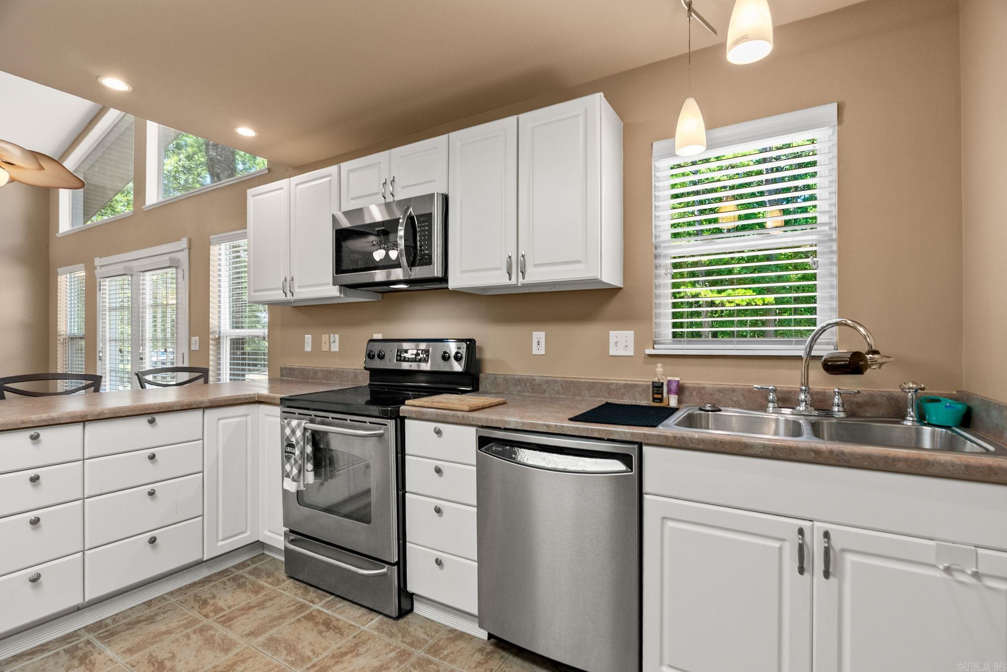 225 Sky King  Fairfield Bay, AR