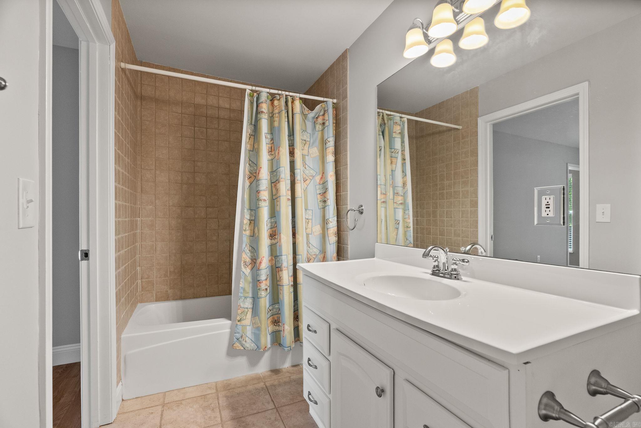 225 Sky King  Fairfield Bay, AR