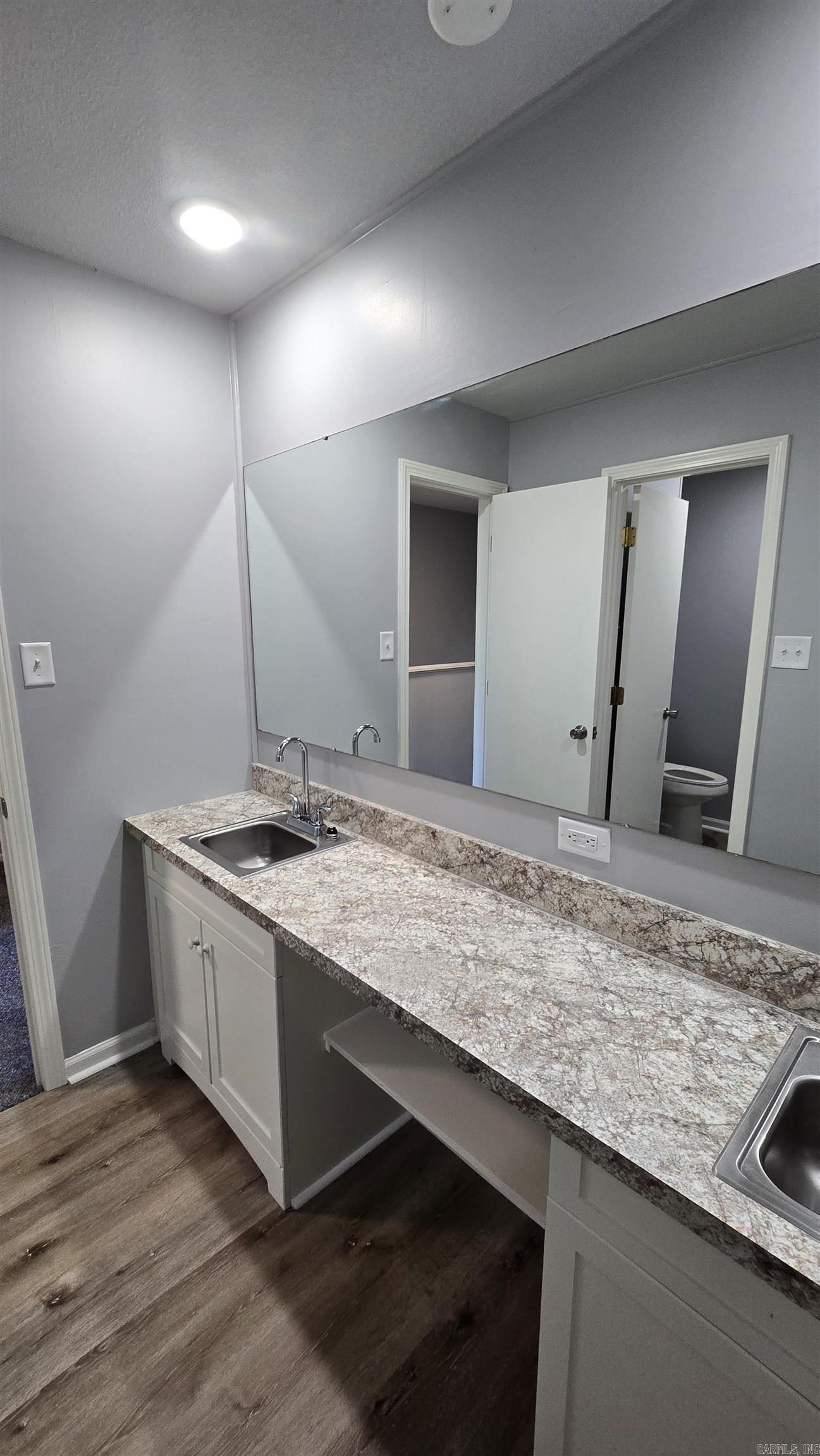 601 Dave Creek Parkway  Fairfield Bay, AR