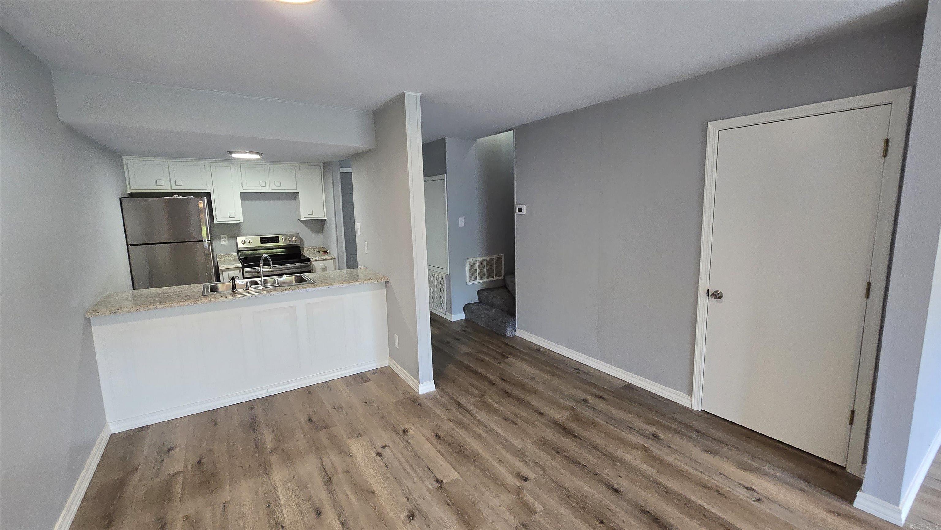 601 Dave Creek Parkway  Fairfield Bay, AR