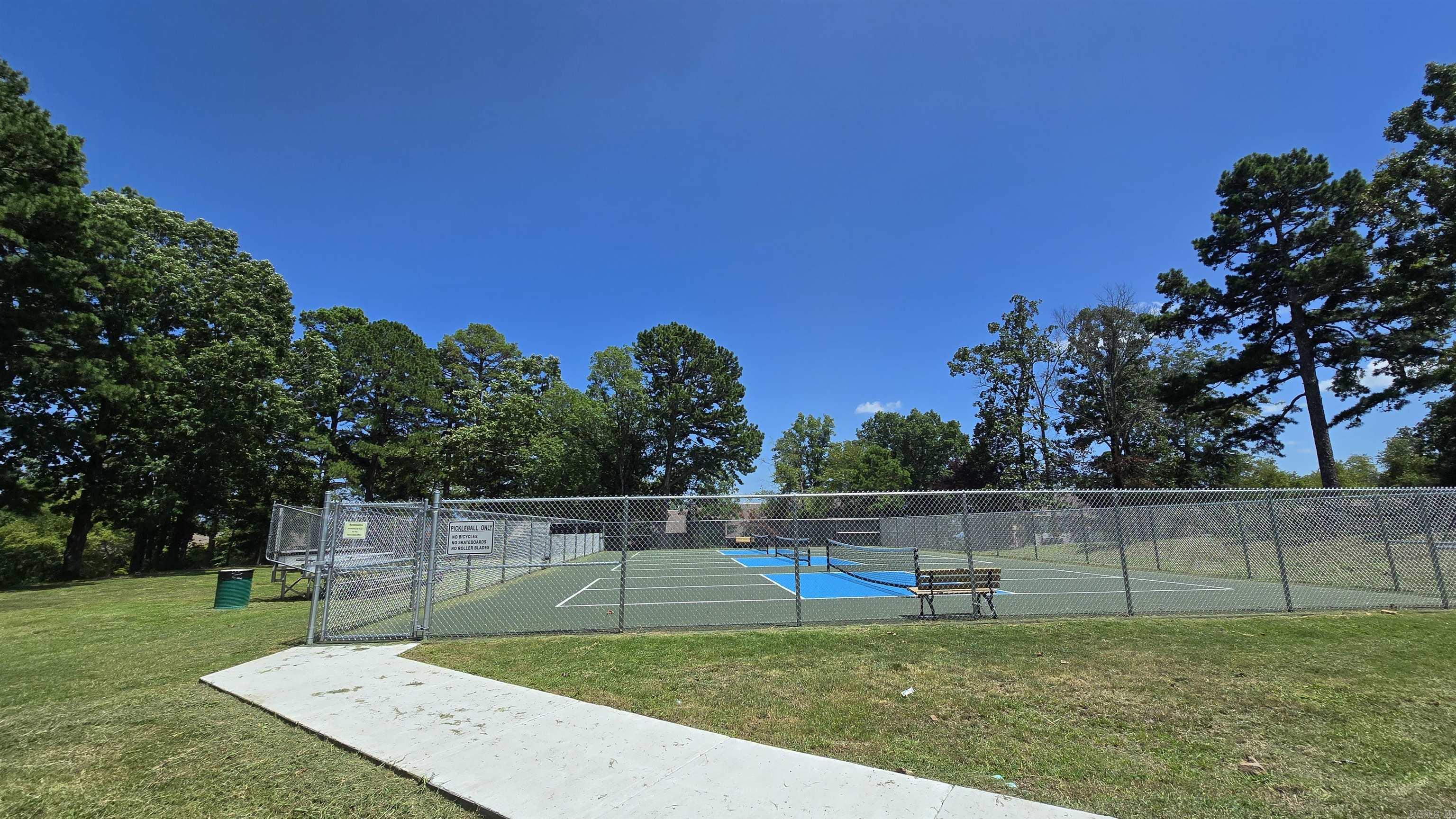 601 Dave Creek Parkway  Fairfield Bay, AR