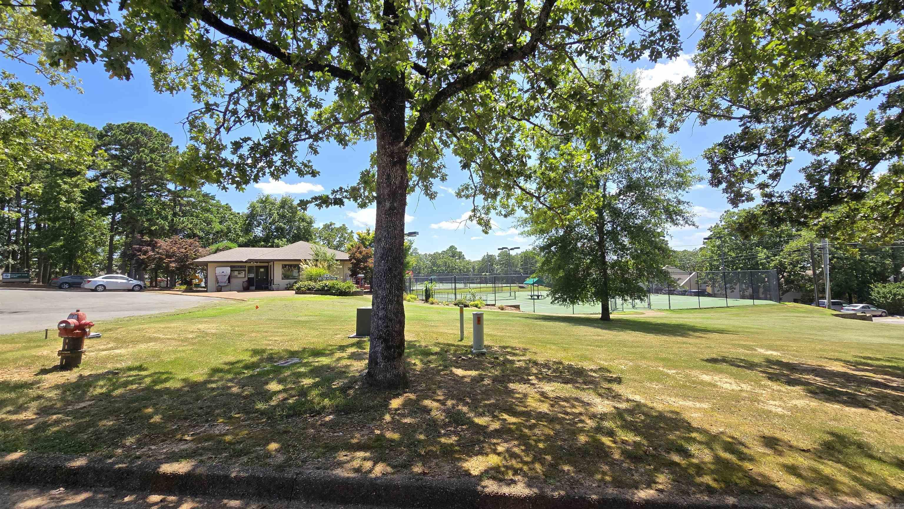 601 Dave Creek Parkway  Fairfield Bay, AR