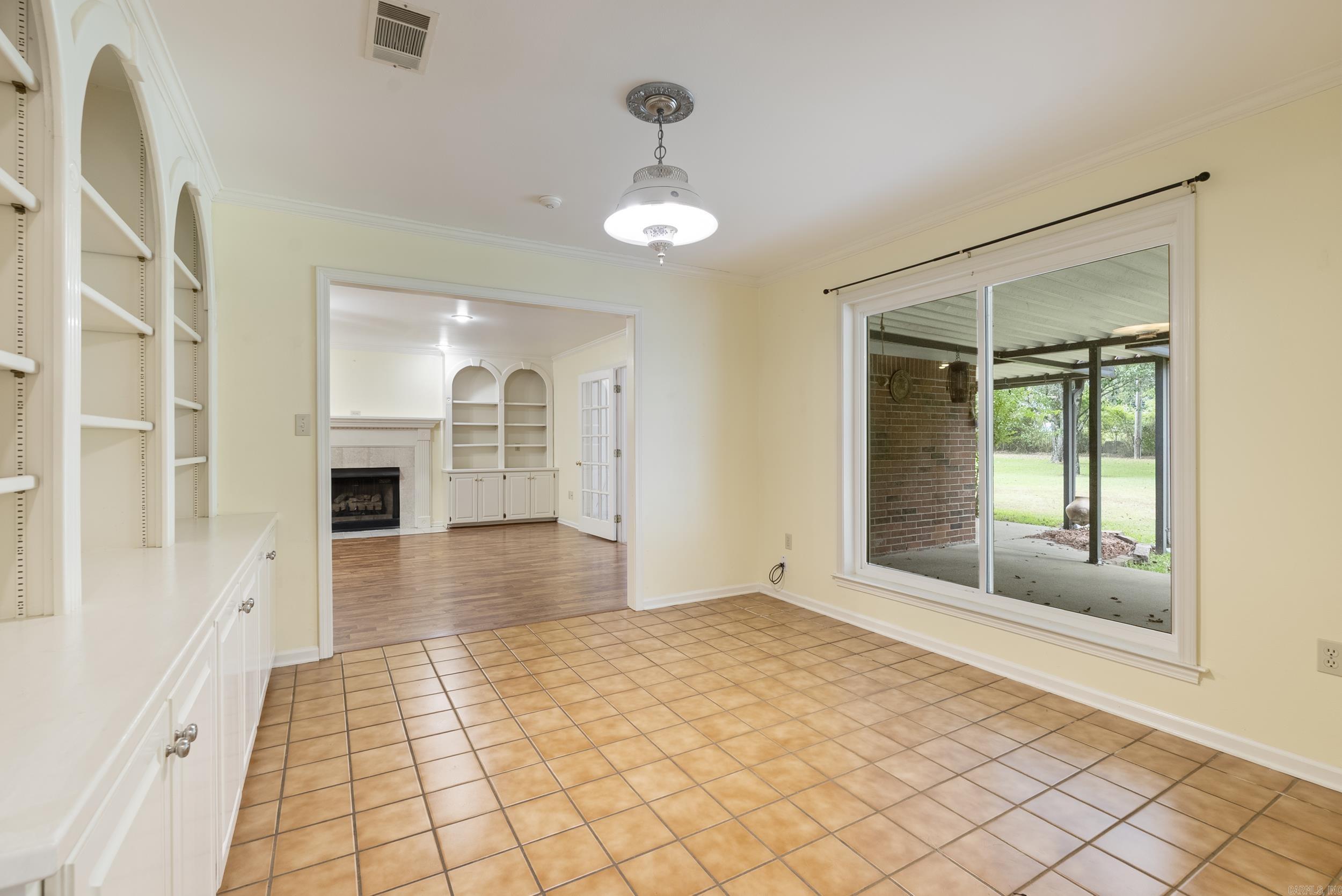 157 S Broadview  Greenbrier, AR