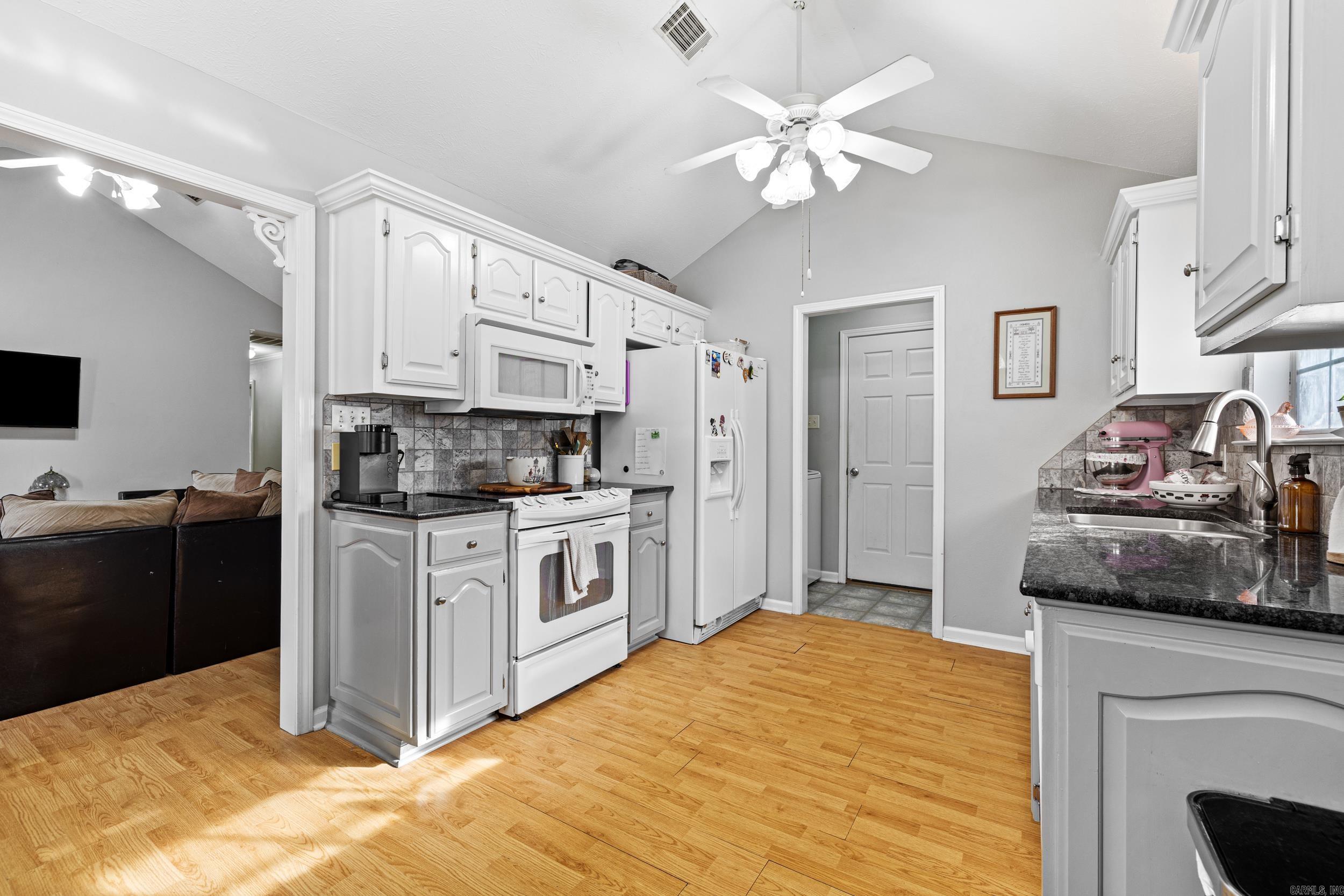 1600 Ridgefield Dr  Heber Springs, AR