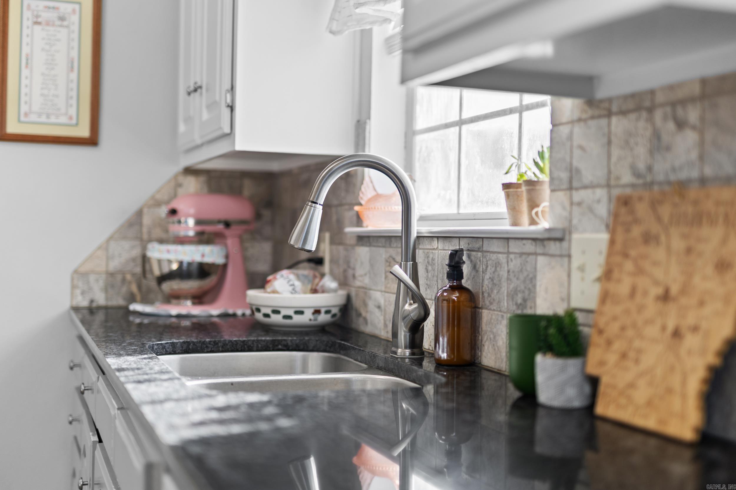 1600 Ridgefield Dr  Heber Springs, AR