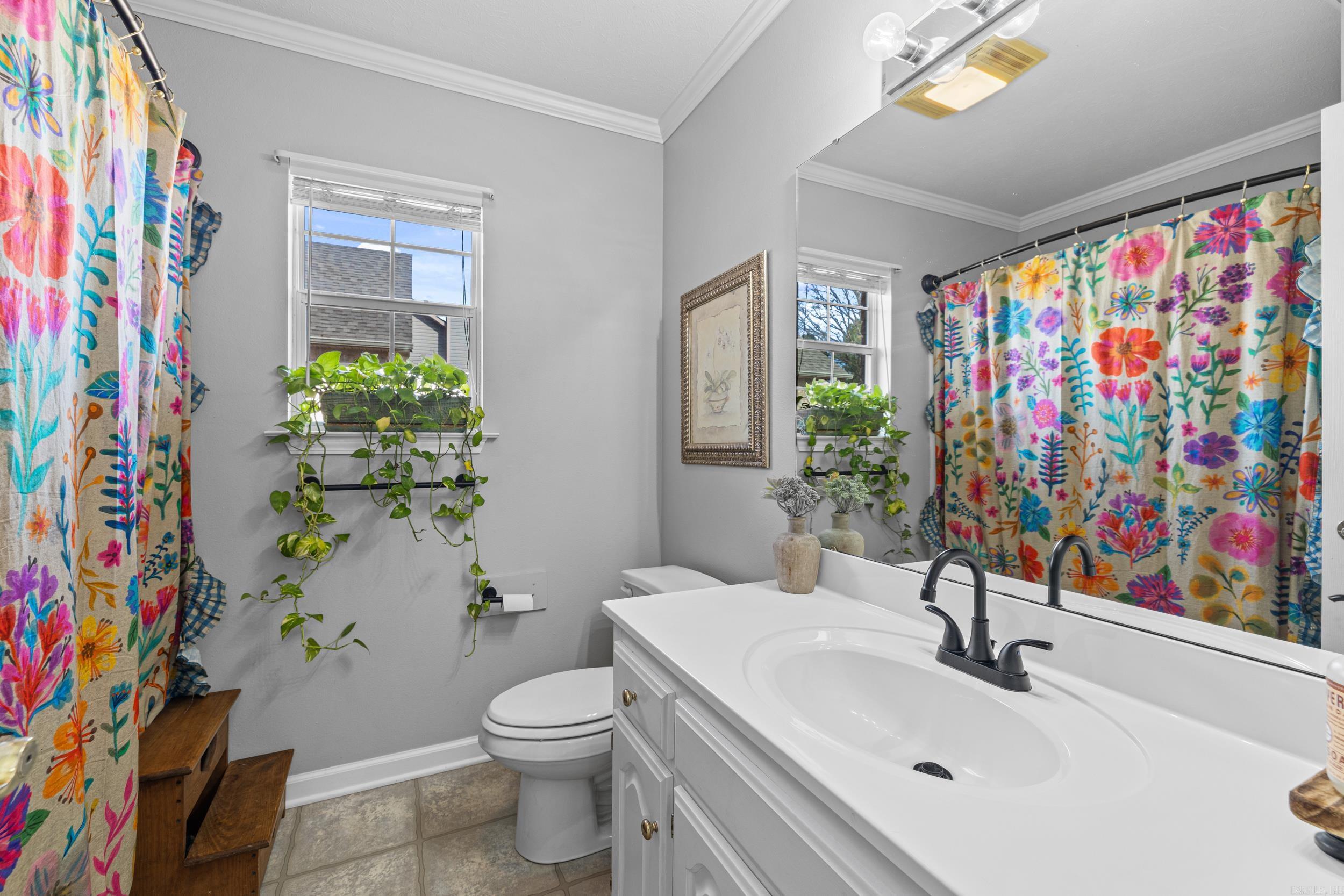 1600 Ridgefield Dr  Heber Springs, AR