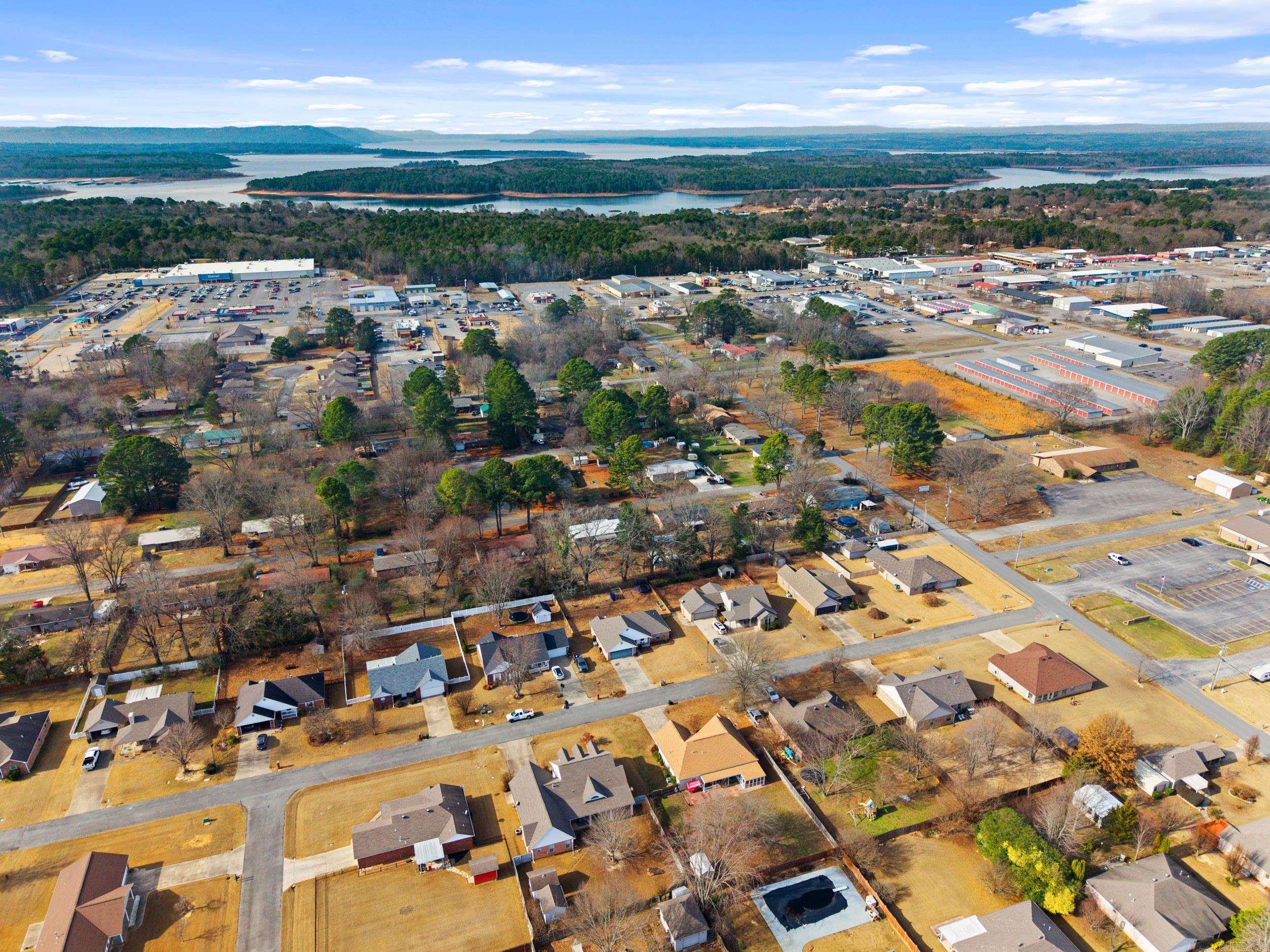 1600 Ridgefield Dr  Heber Springs, AR