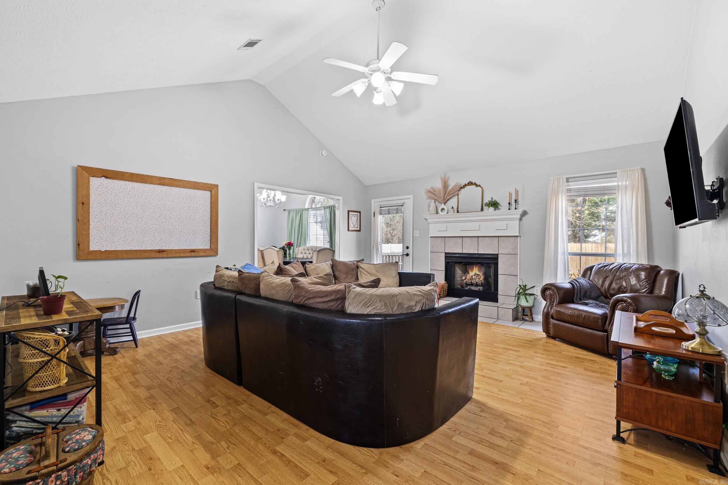 1600 Ridgefield Dr  Heber Springs, AR