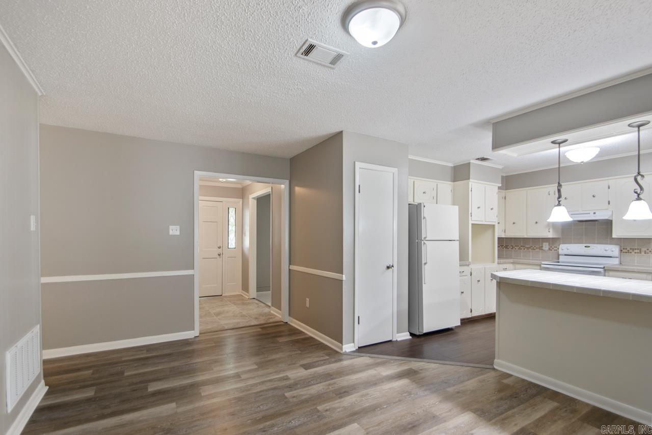 5710 Oakbrook Road Alexander, AR 72002