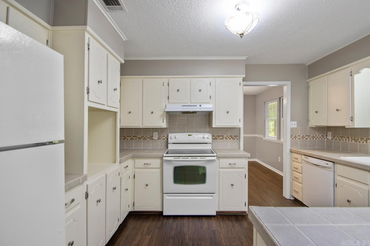 5710 Oakbrook Road Alexander, AR 72002