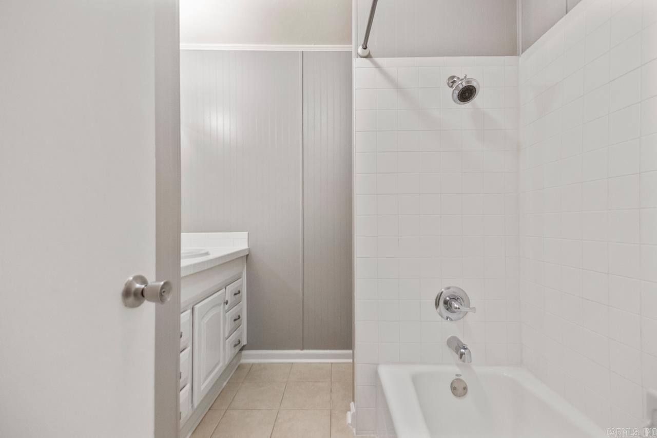 5710 Oakbrook Road Alexander, AR 72002