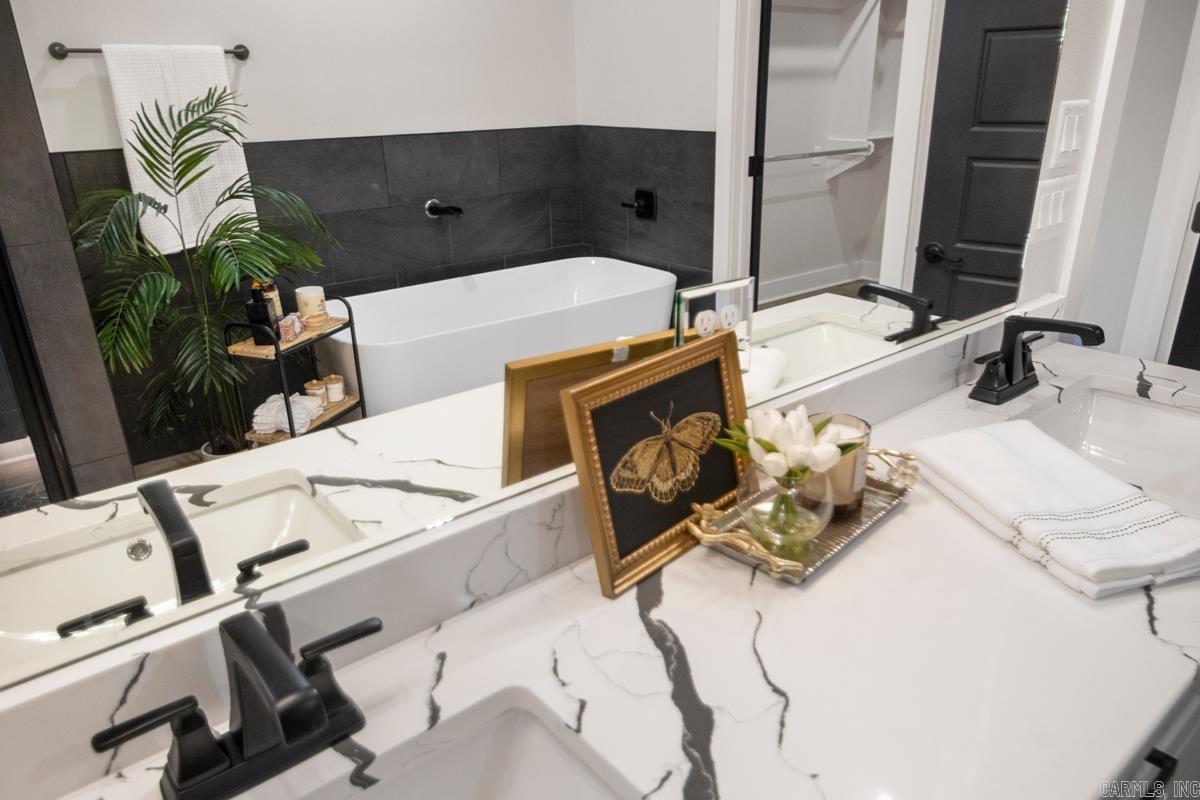 132 Lombard  Hot Springs, AR