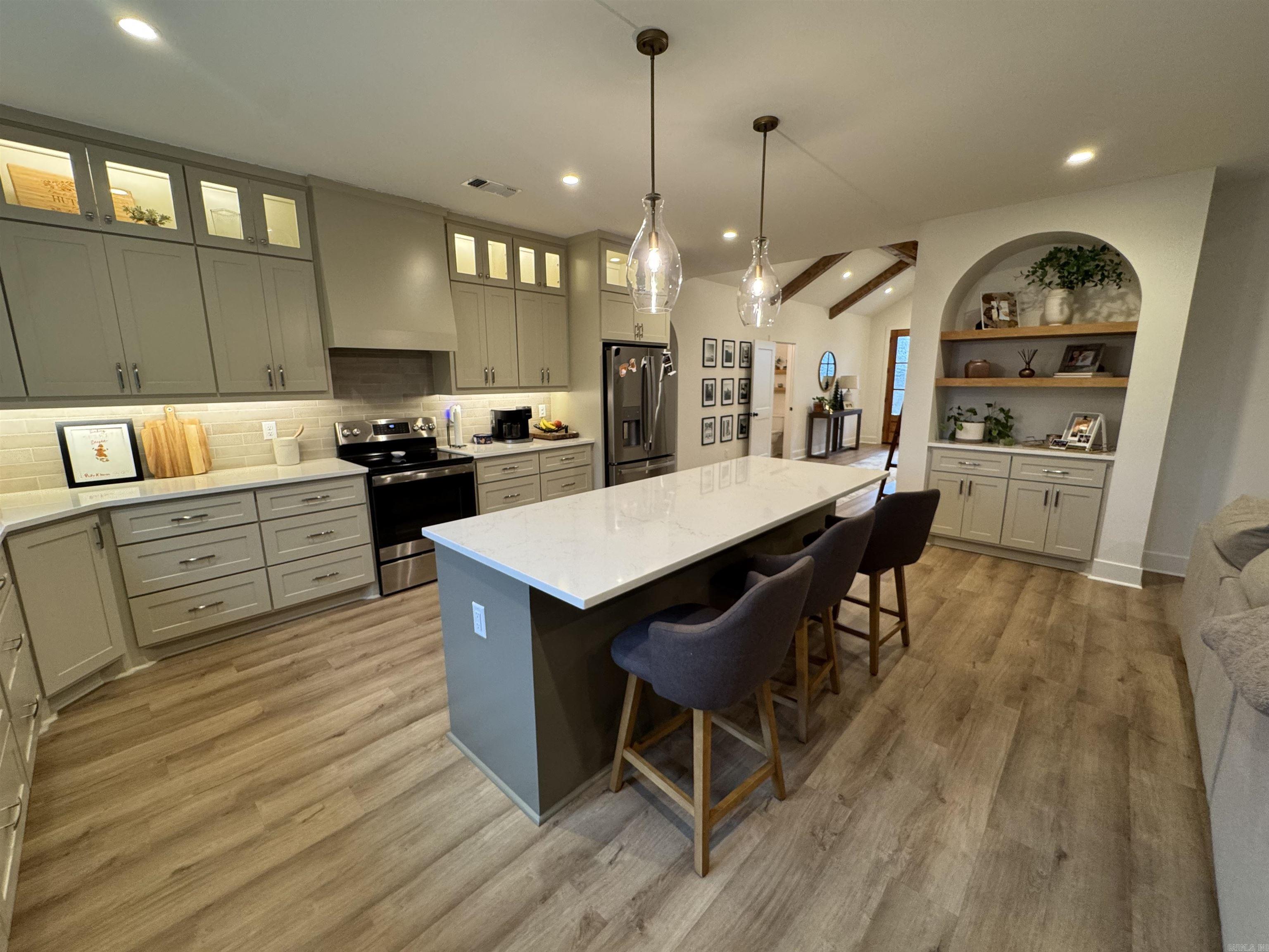 75 Summit  Conway, AR