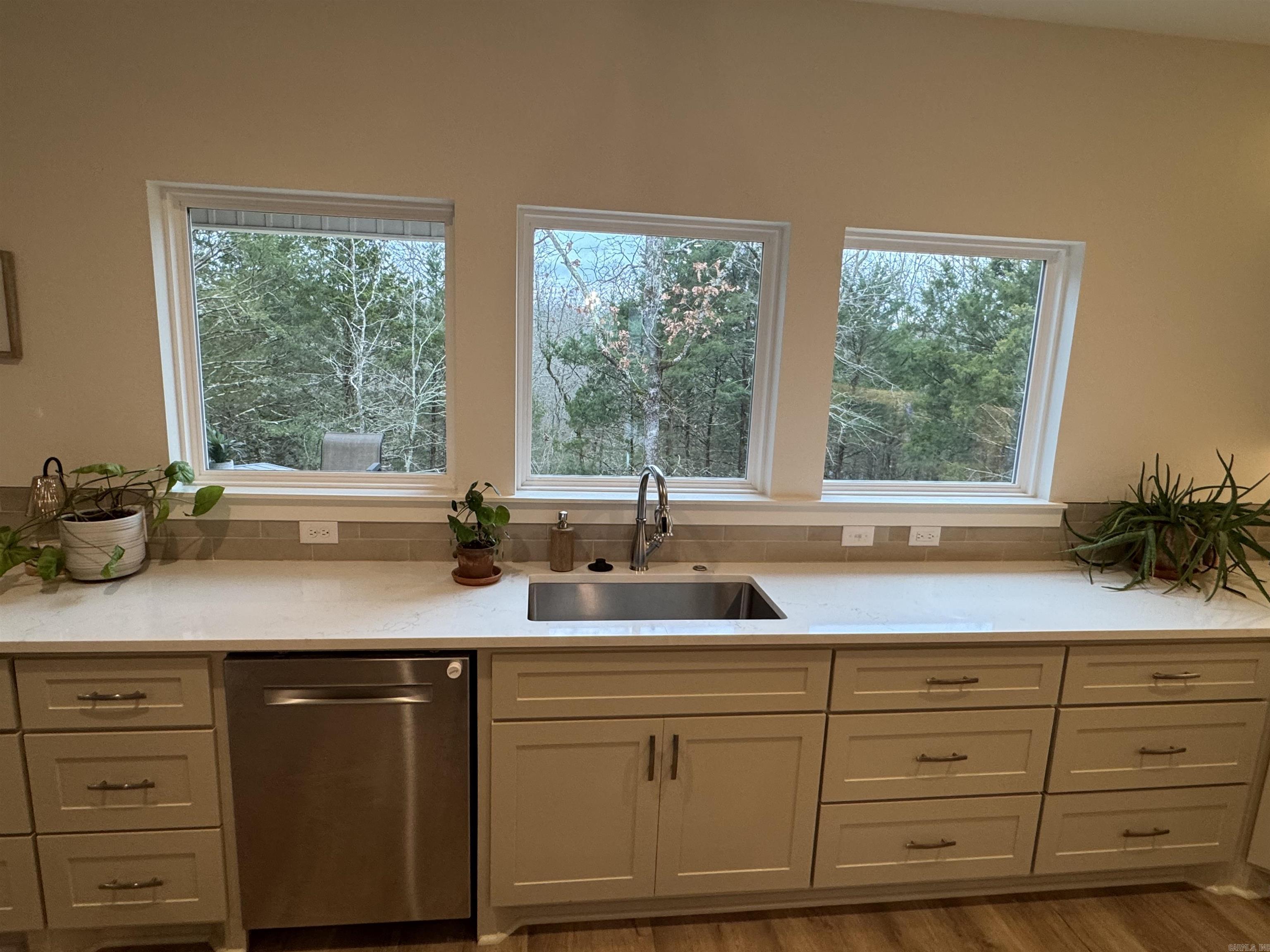 75 Summit  Conway, AR