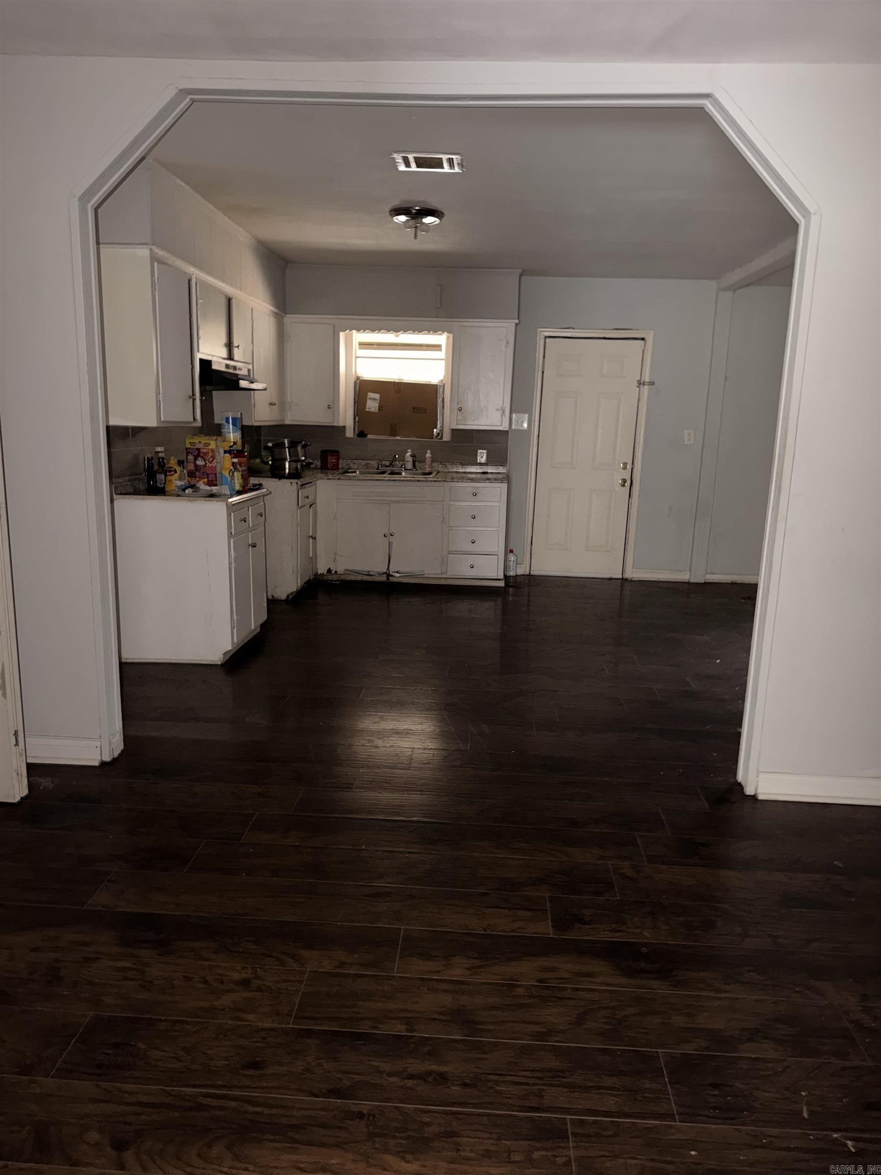 2004 W 28th  Pine Bluff, AR