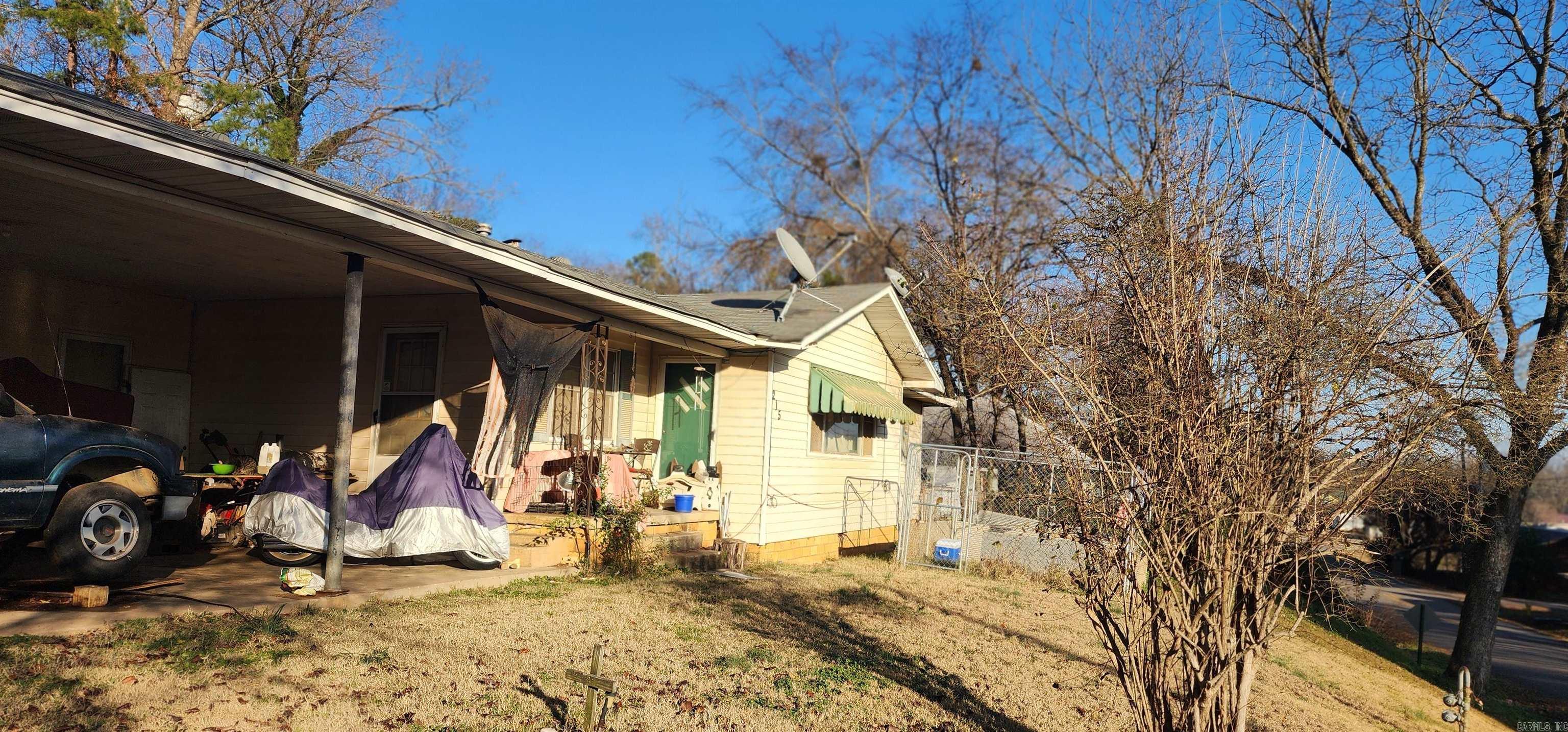 215 W Spring  Ola, AR