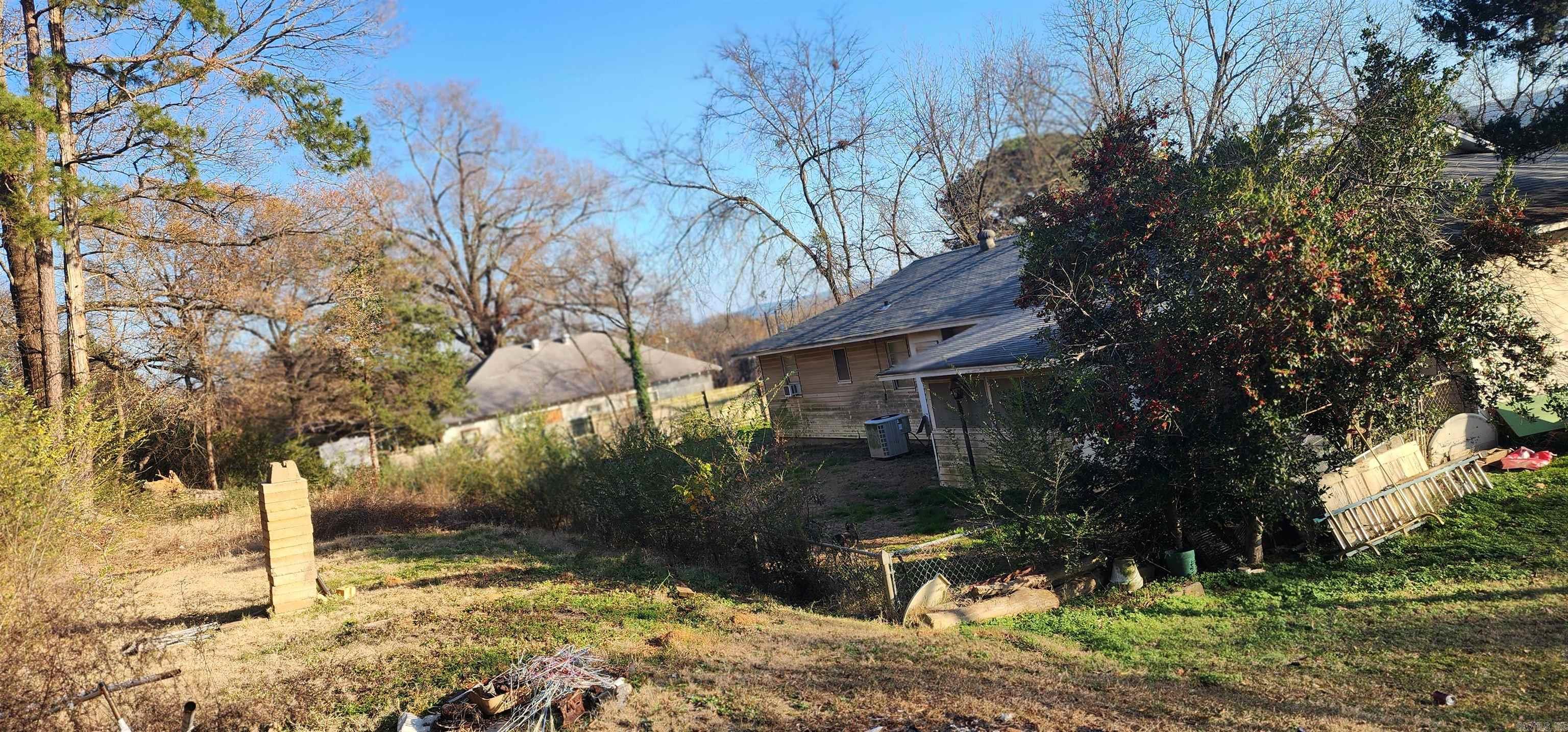 215 W Spring  Ola, AR