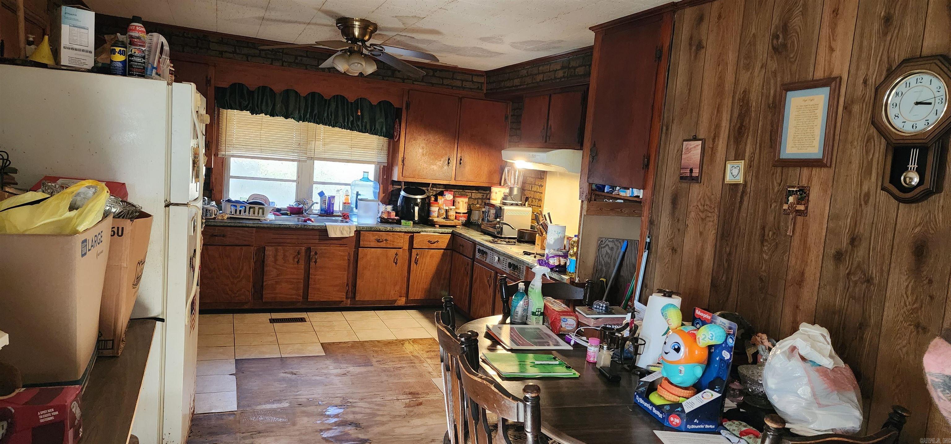 215 W Spring  Ola, AR