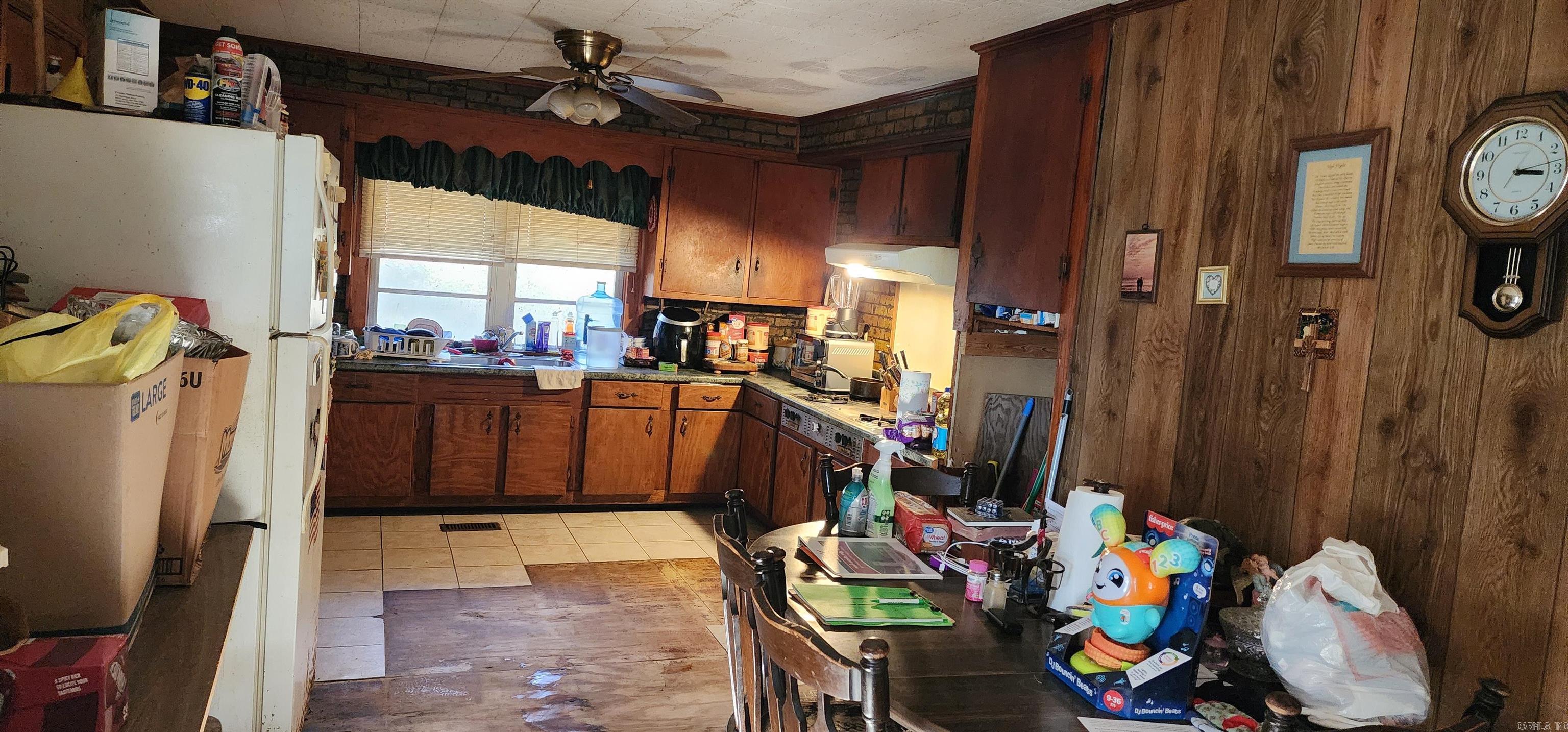 215 W Spring  Ola, AR