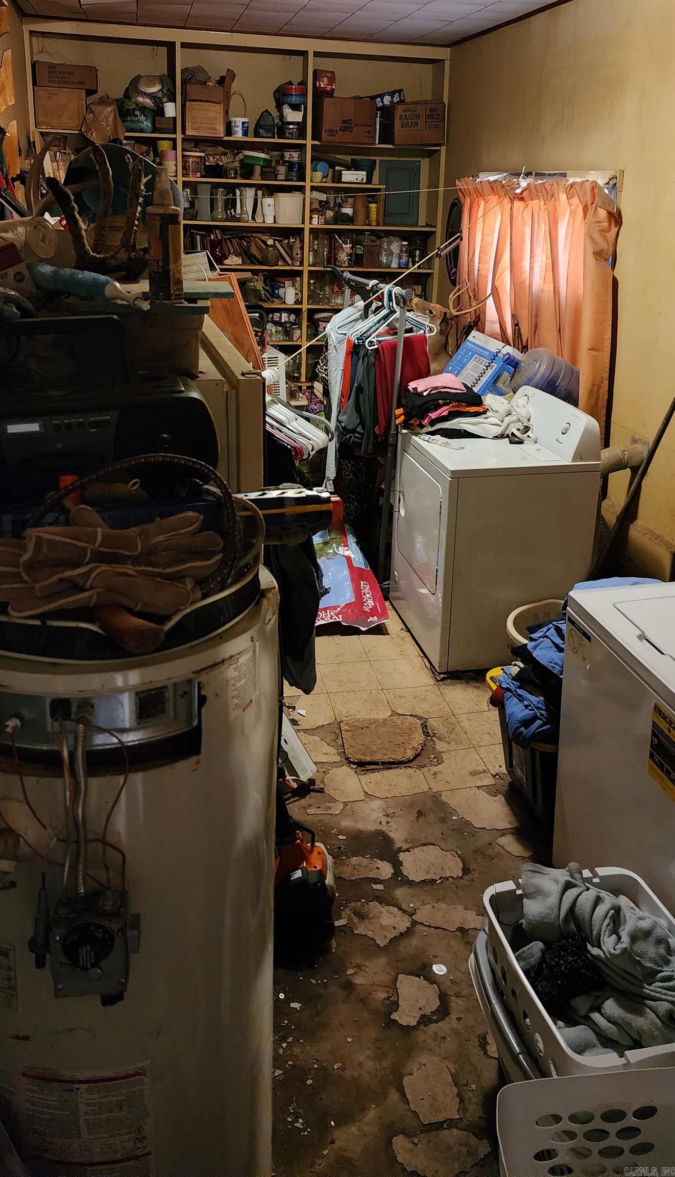 215 W Spring  Ola, AR