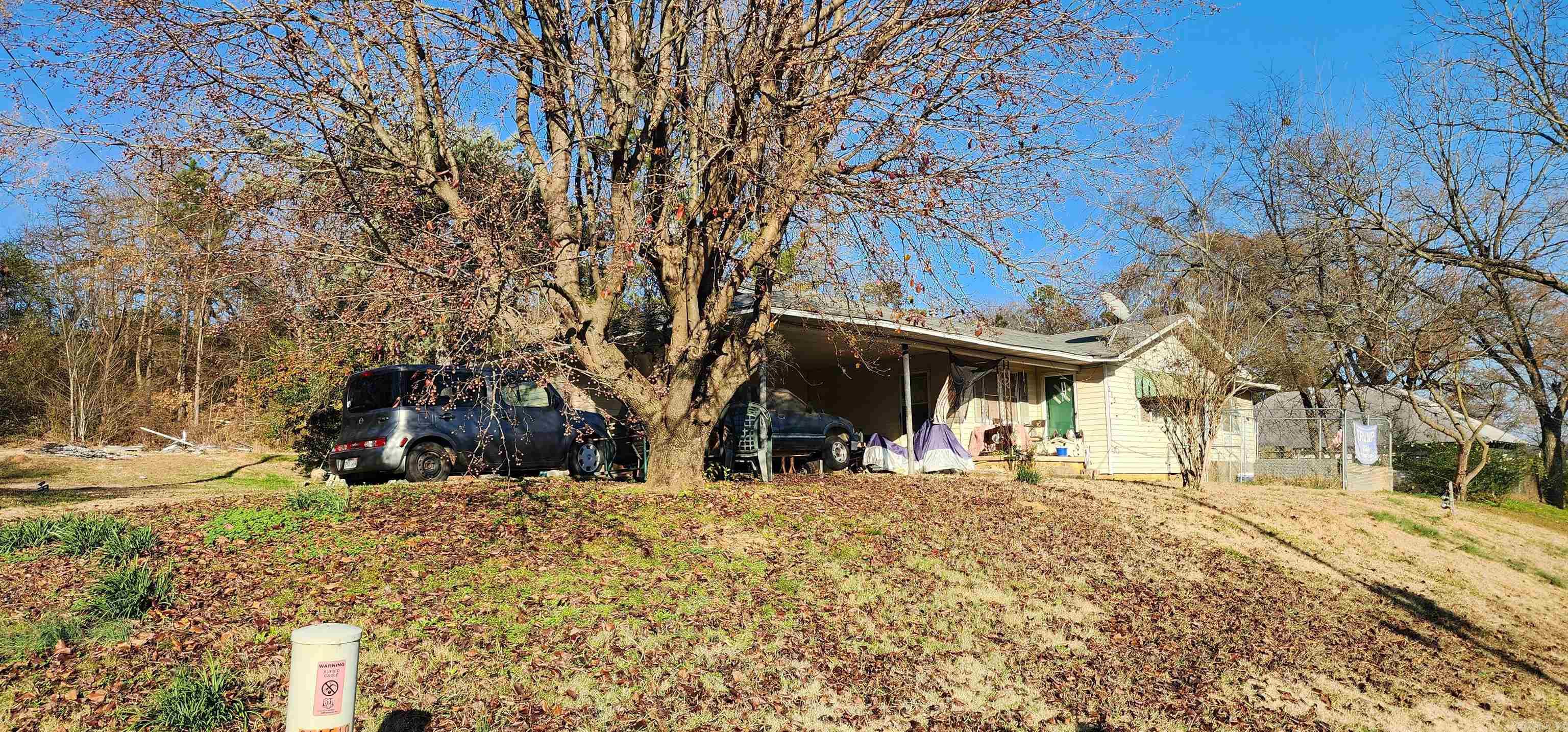 215 W Spring  Ola, AR