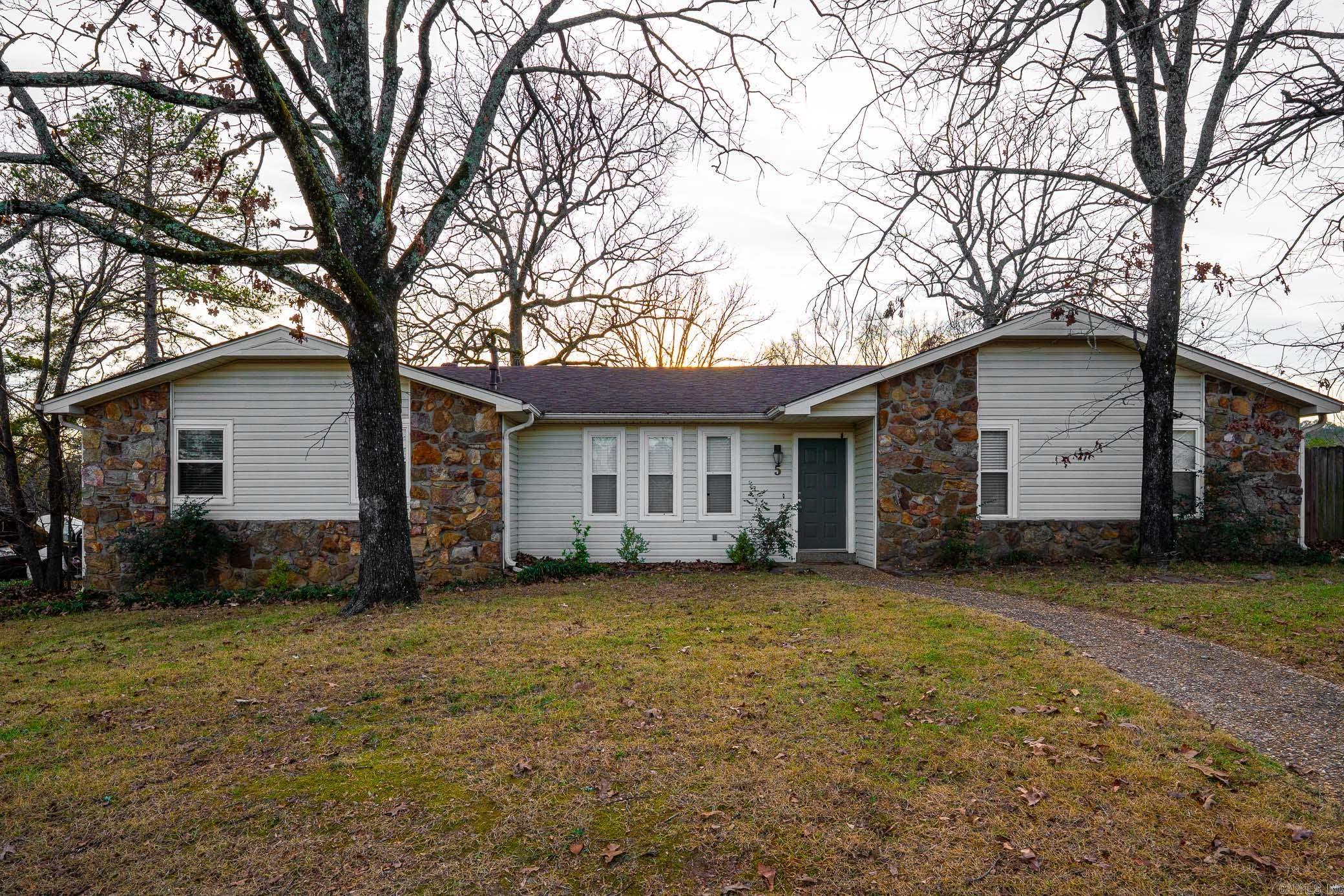 5 Piney Cove  Maumelle, AR