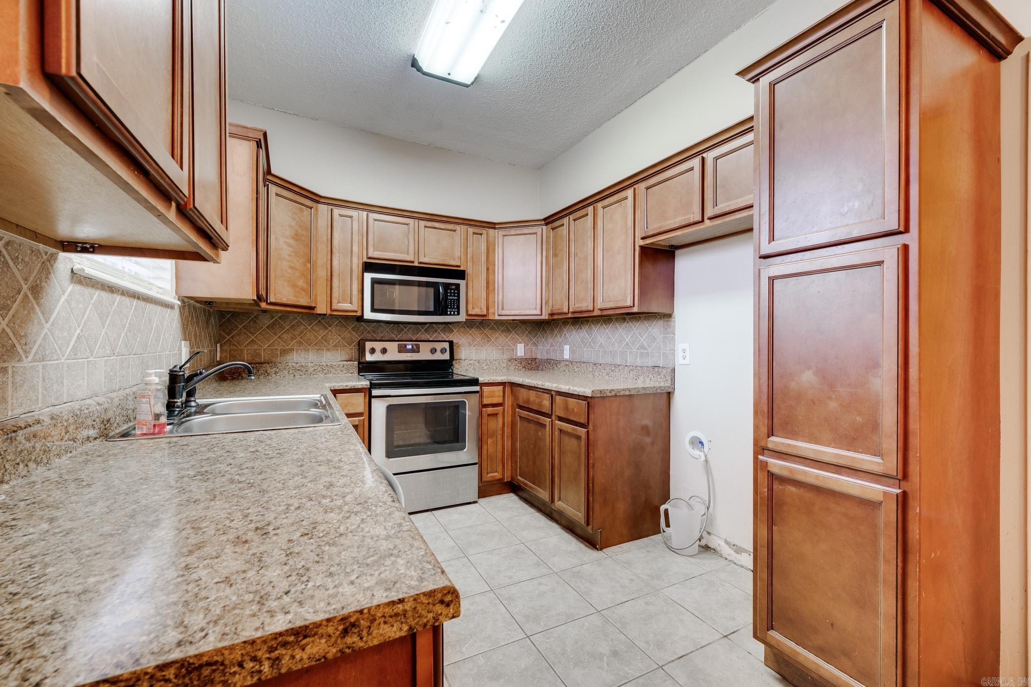 5 Piney Cove  Maumelle, AR