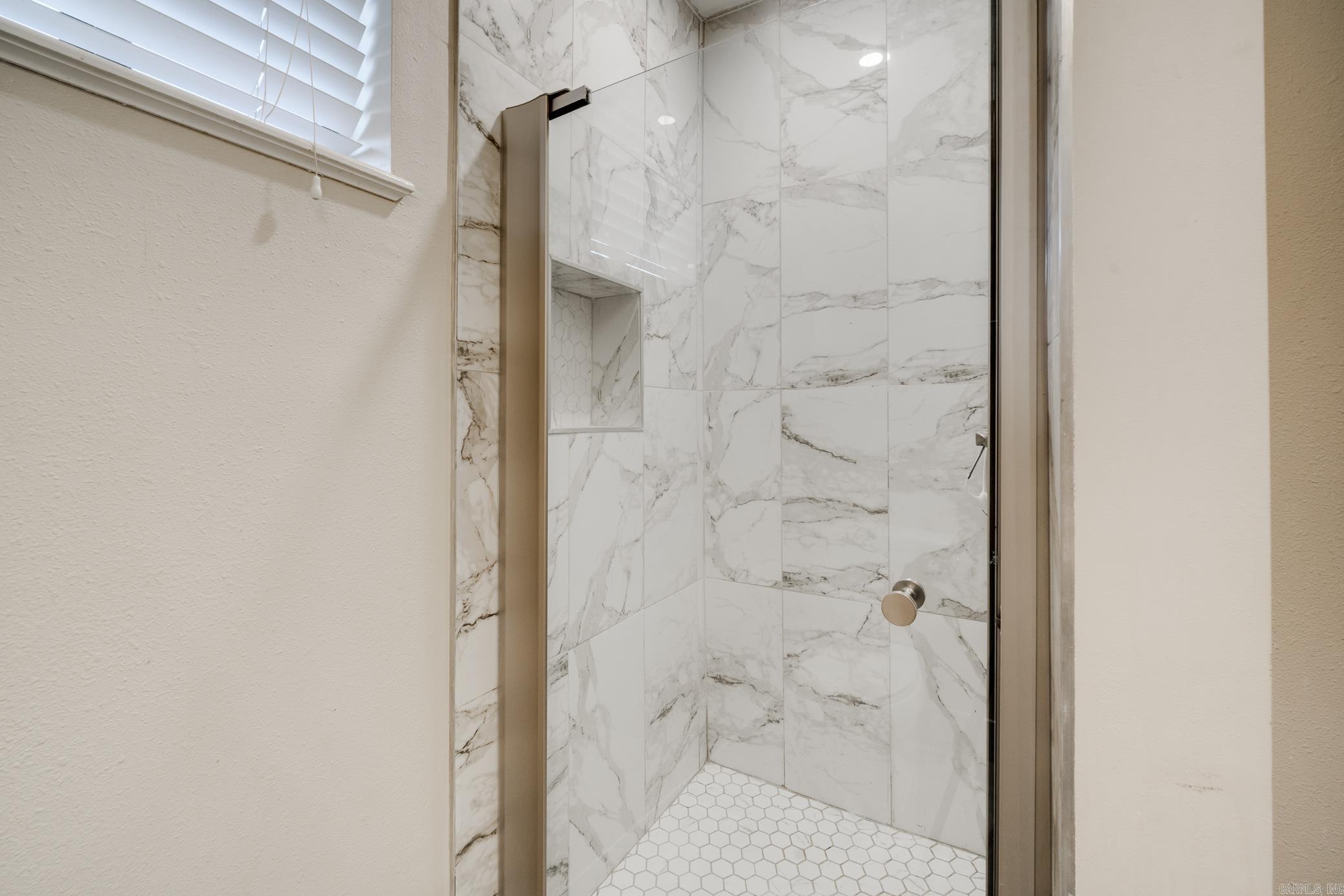 5 Piney Cove  Maumelle, AR